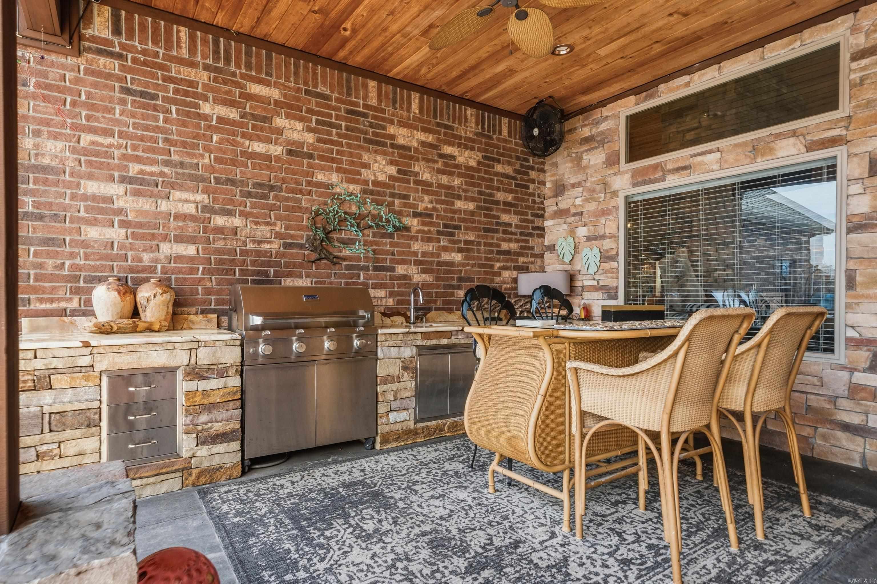 108 Vector Lane Property Photo 43