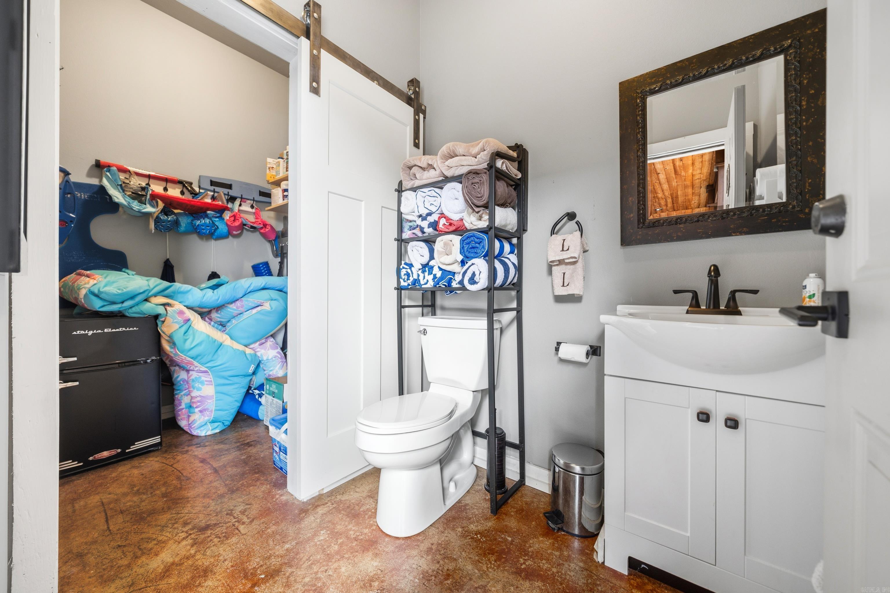 108 Vector Lane Property Photo 49