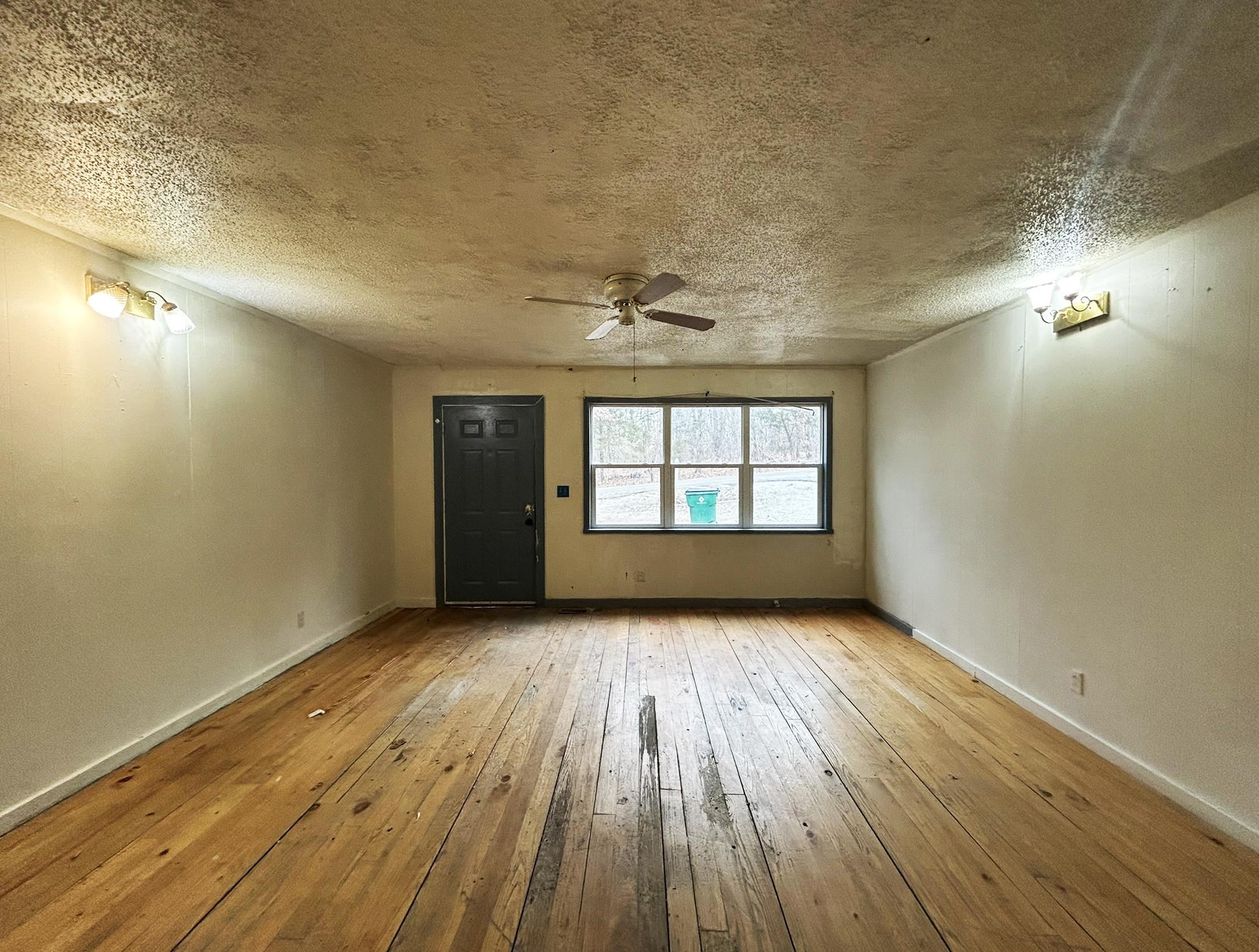 1212 Clark Lane Property Photo 8