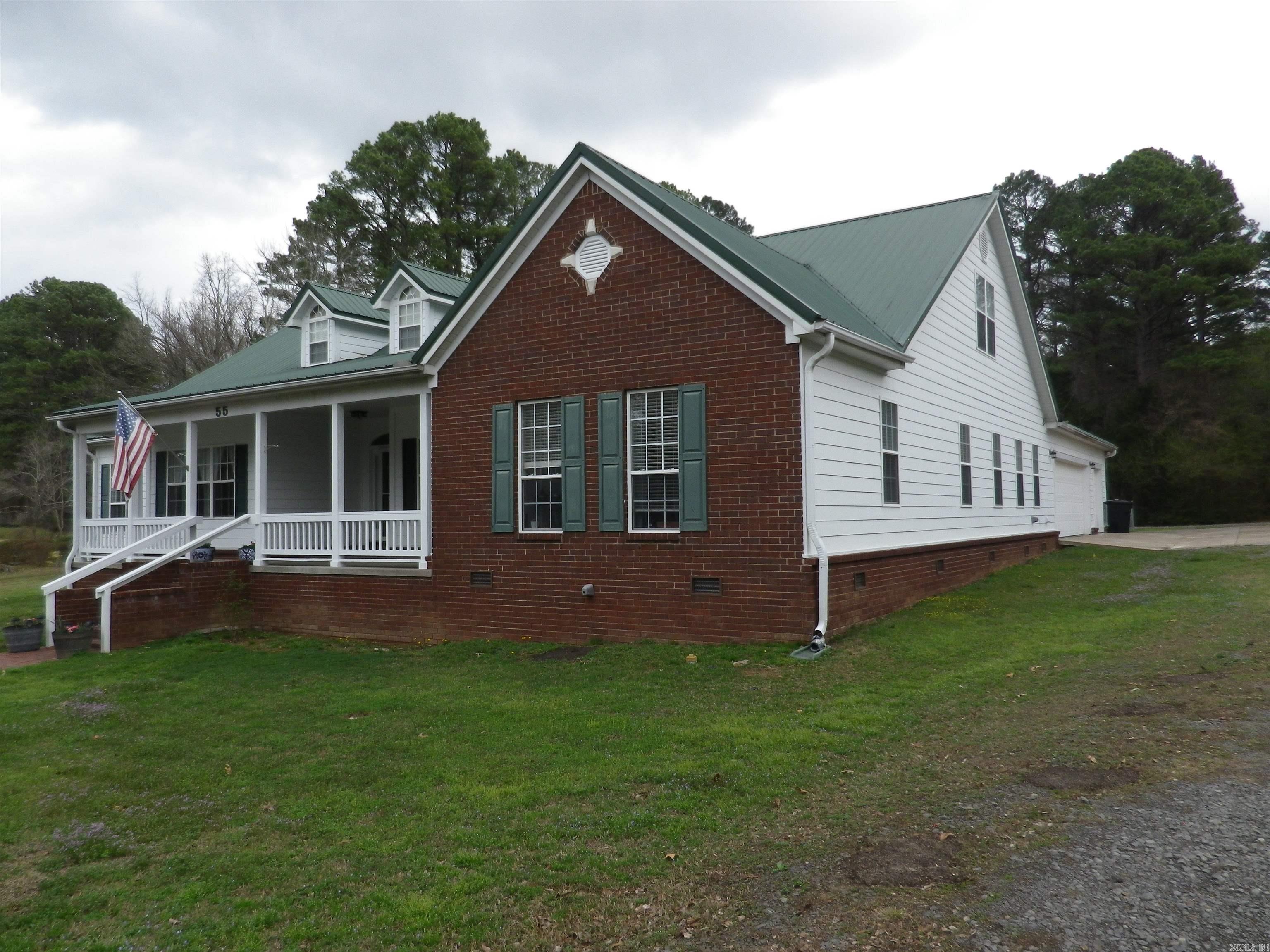 55 Lochland Property Photo 1