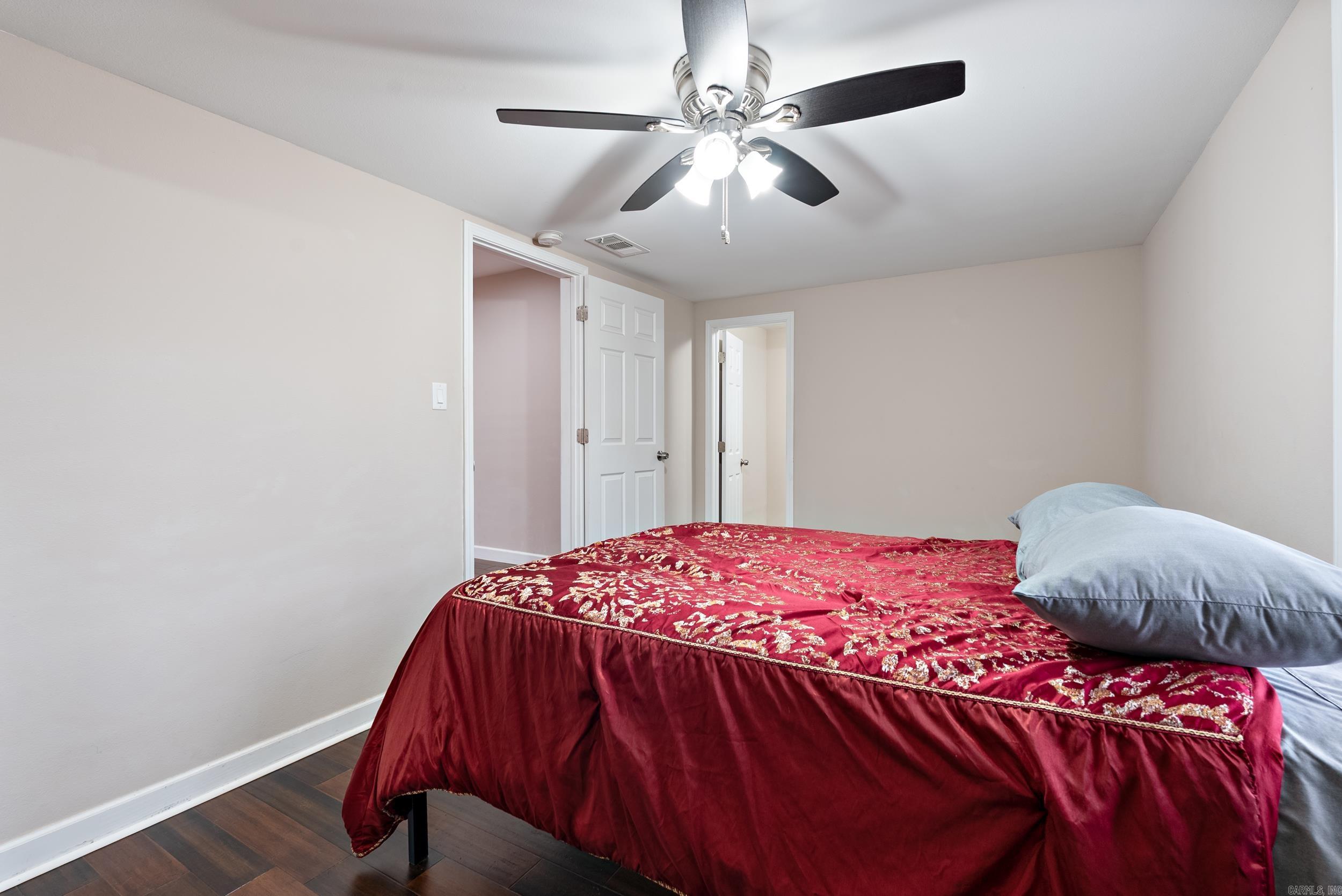 3215 Katherine Street Property Photo 11