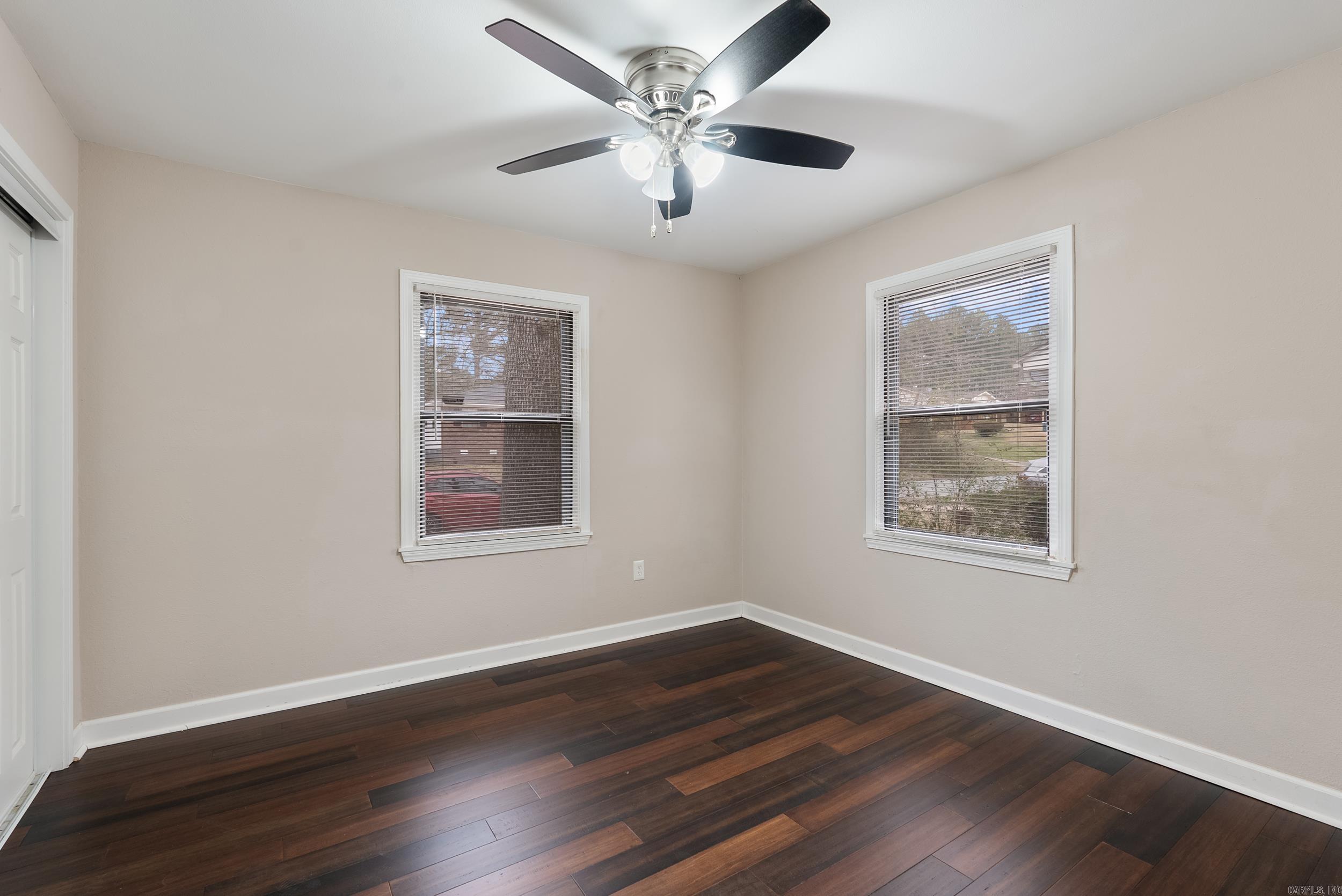 3215 Katherine Street Property Photo 16