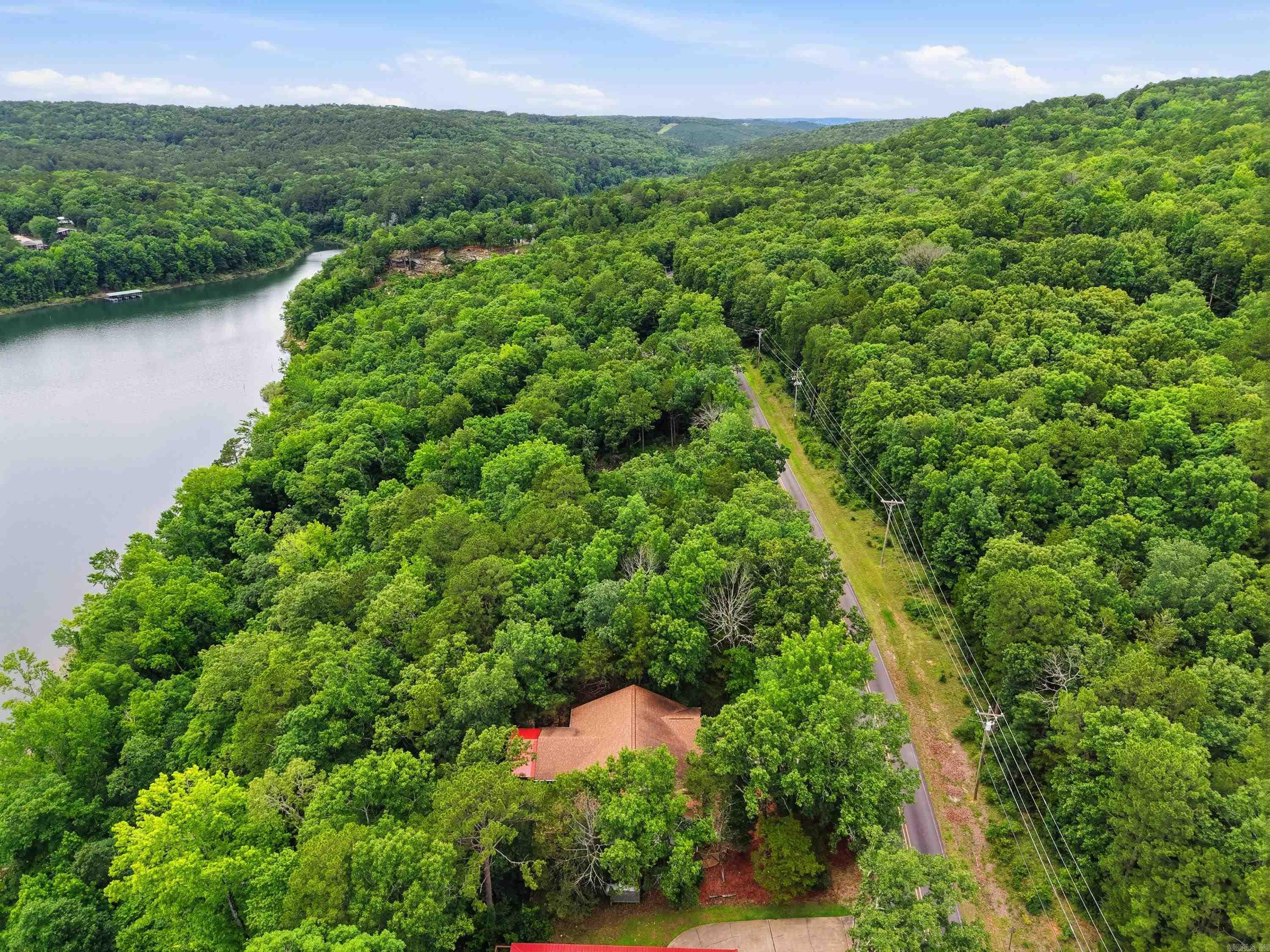 244 Lynn Creek Property Photo 10