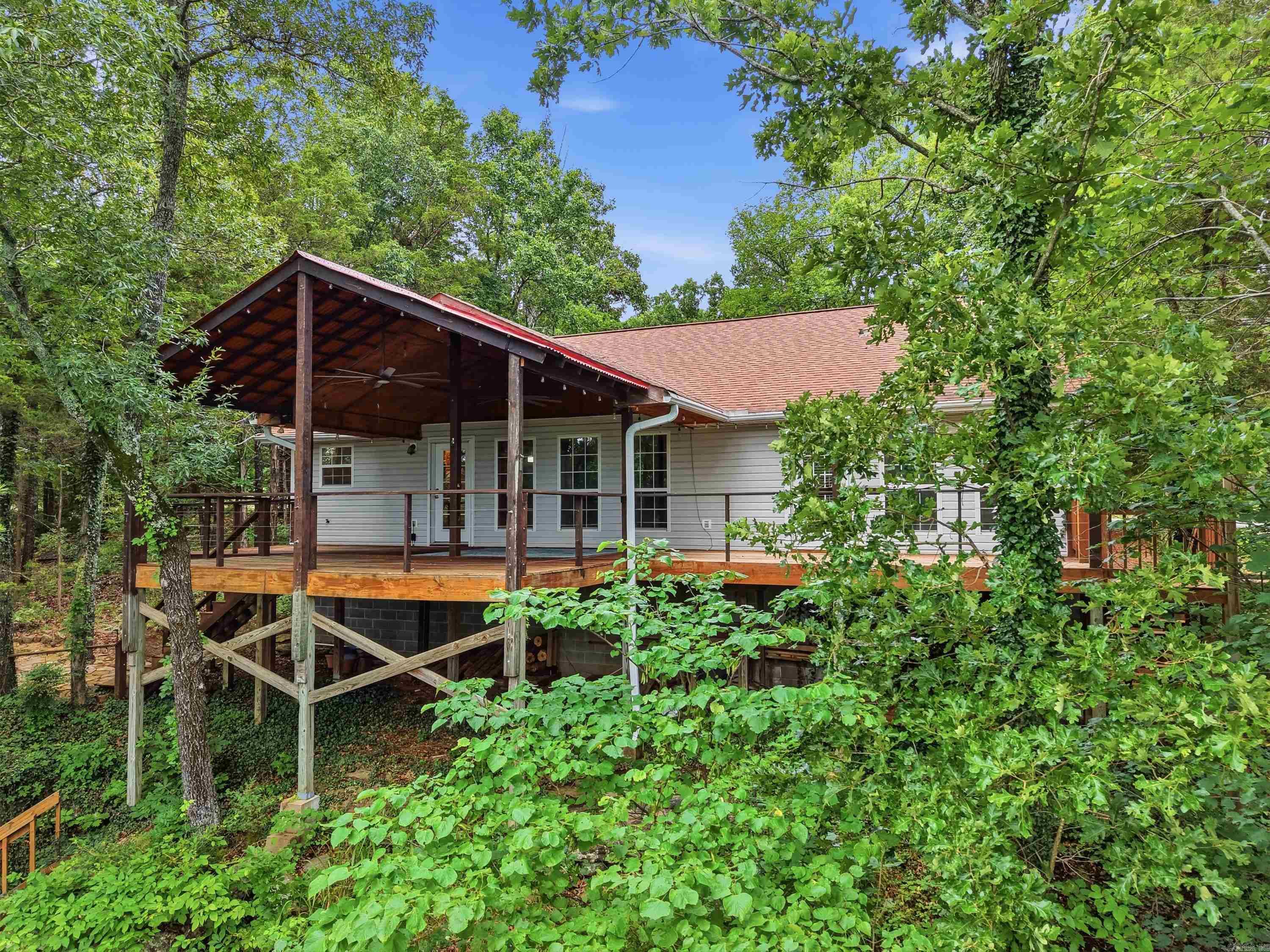 244 Lynn Creek Property Photo 12