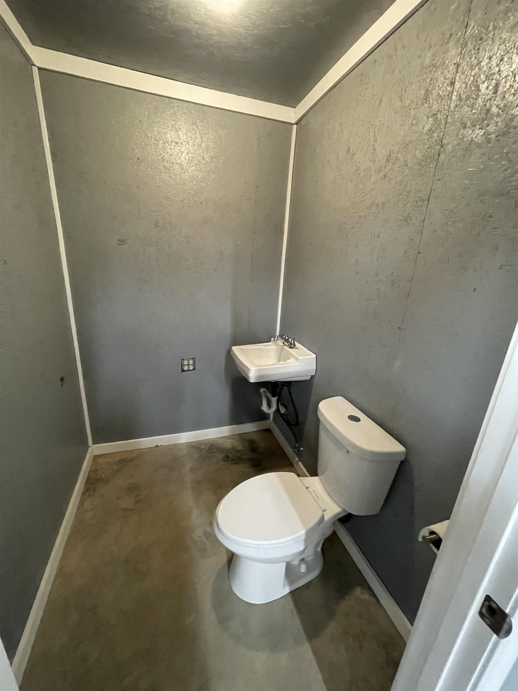 6906 62/412 Highway Property Photo 7