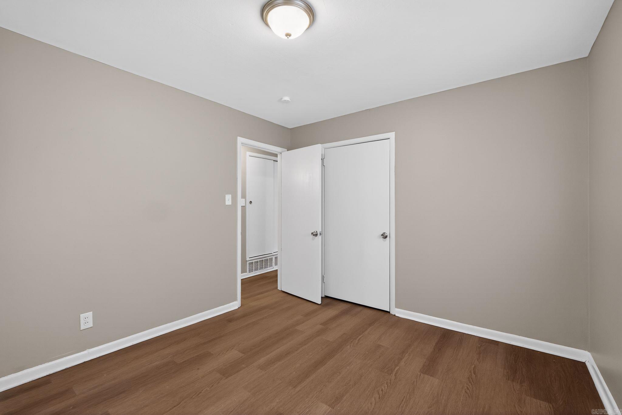 504 W 36th Street 1 Property Photo 23