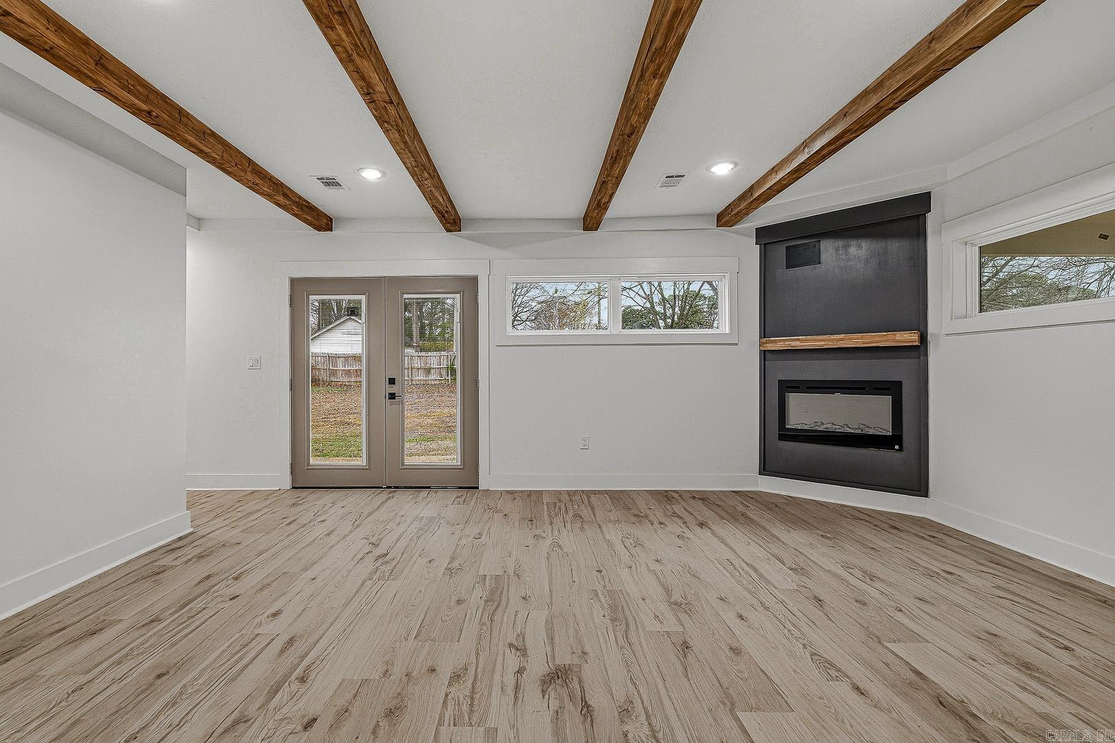 2005 Wood Street Property Photo 21