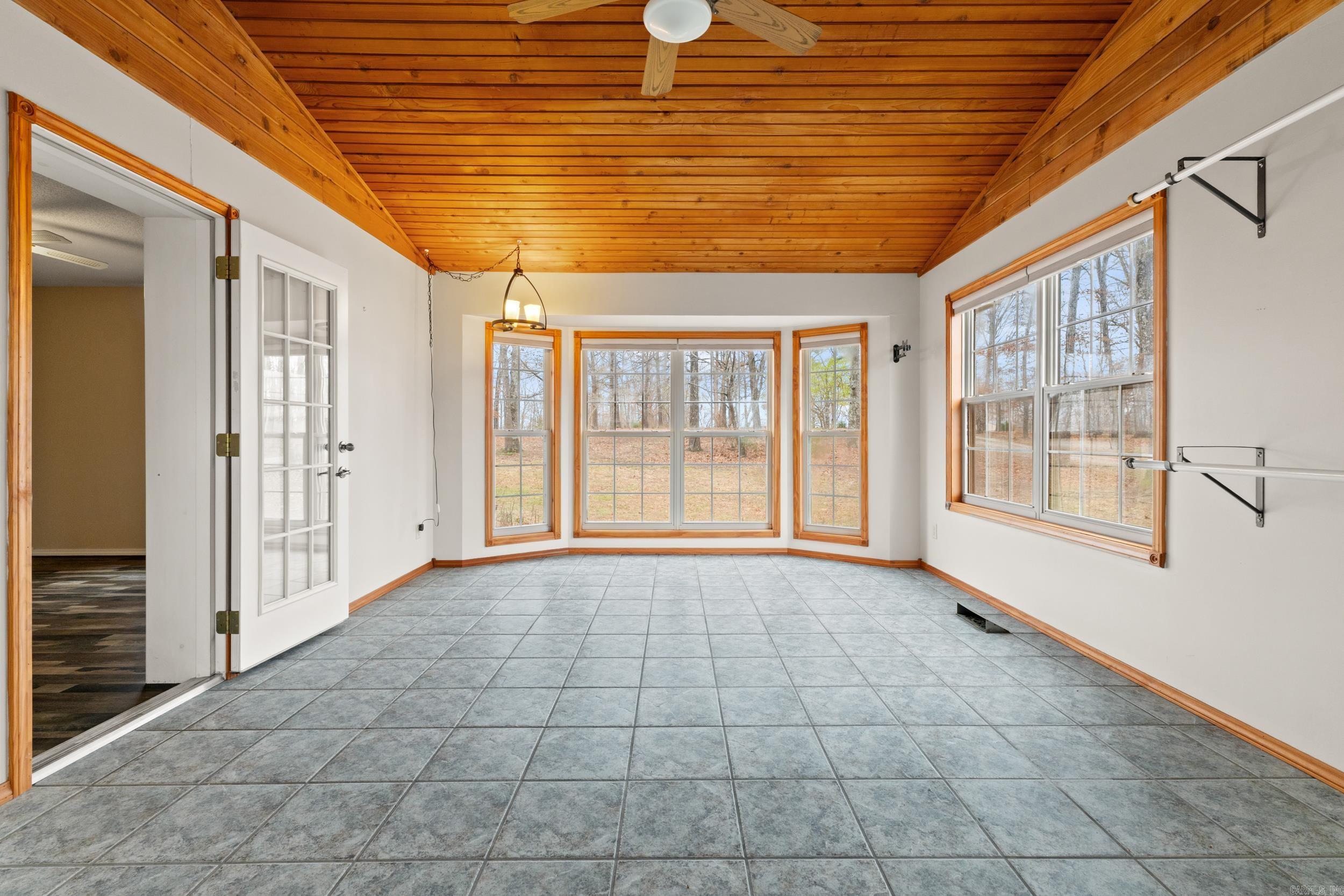 252 County Road 97 Property Photo 25