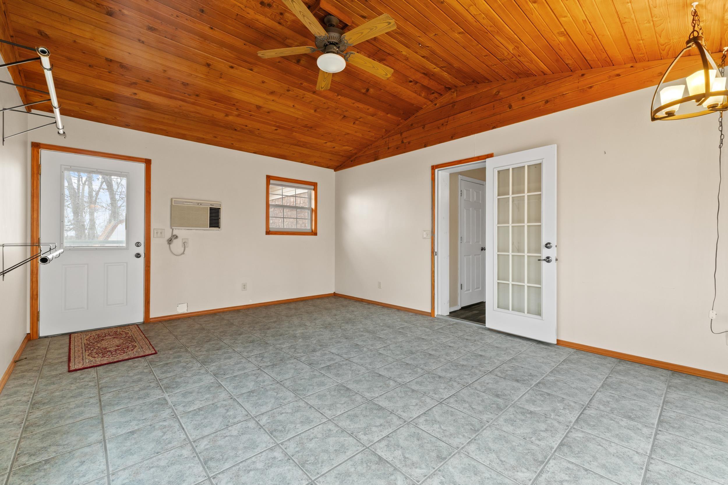 252 County Road 97 Property Photo 26
