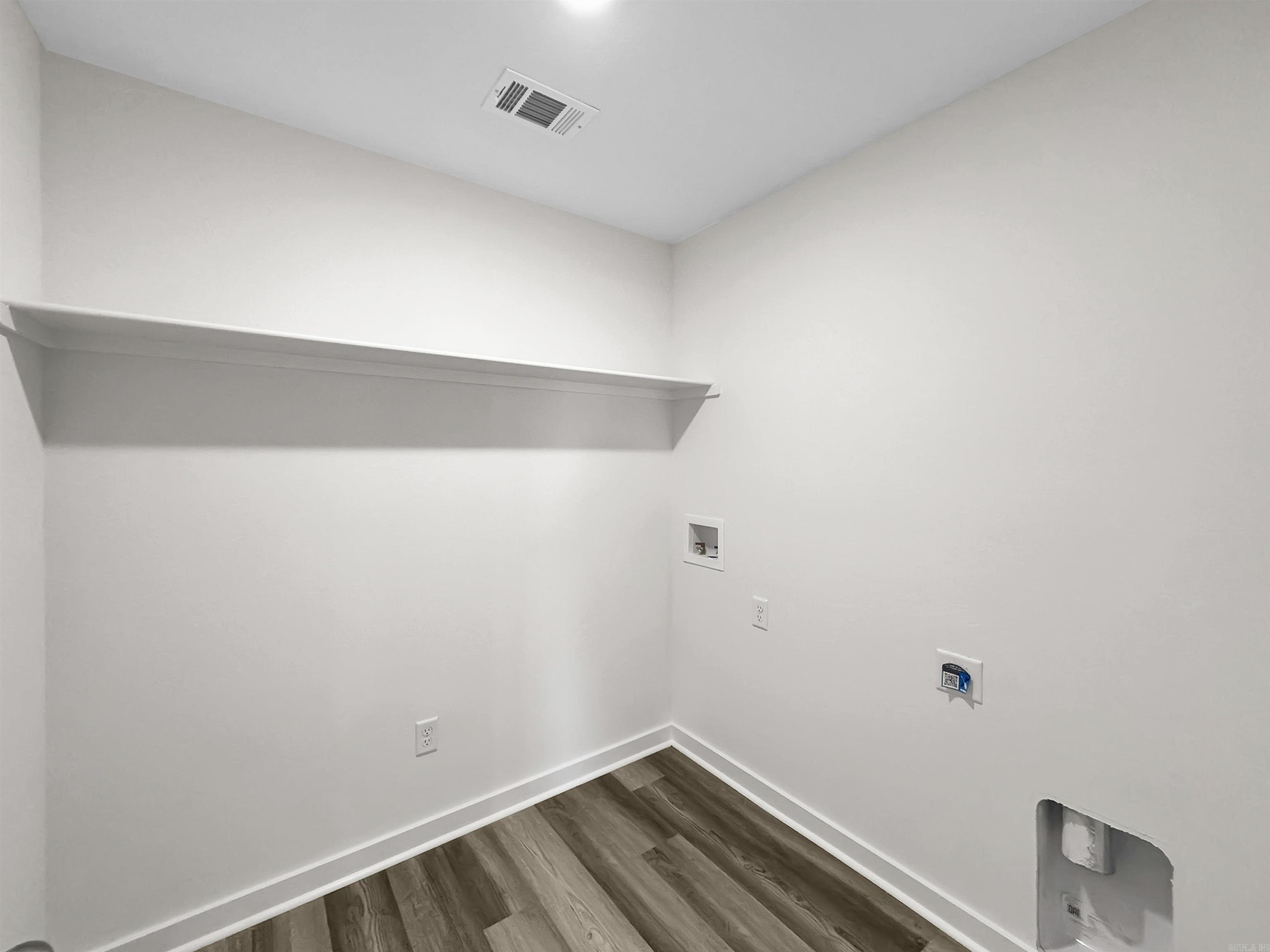 6332 Warwick Drive Property Photo 10