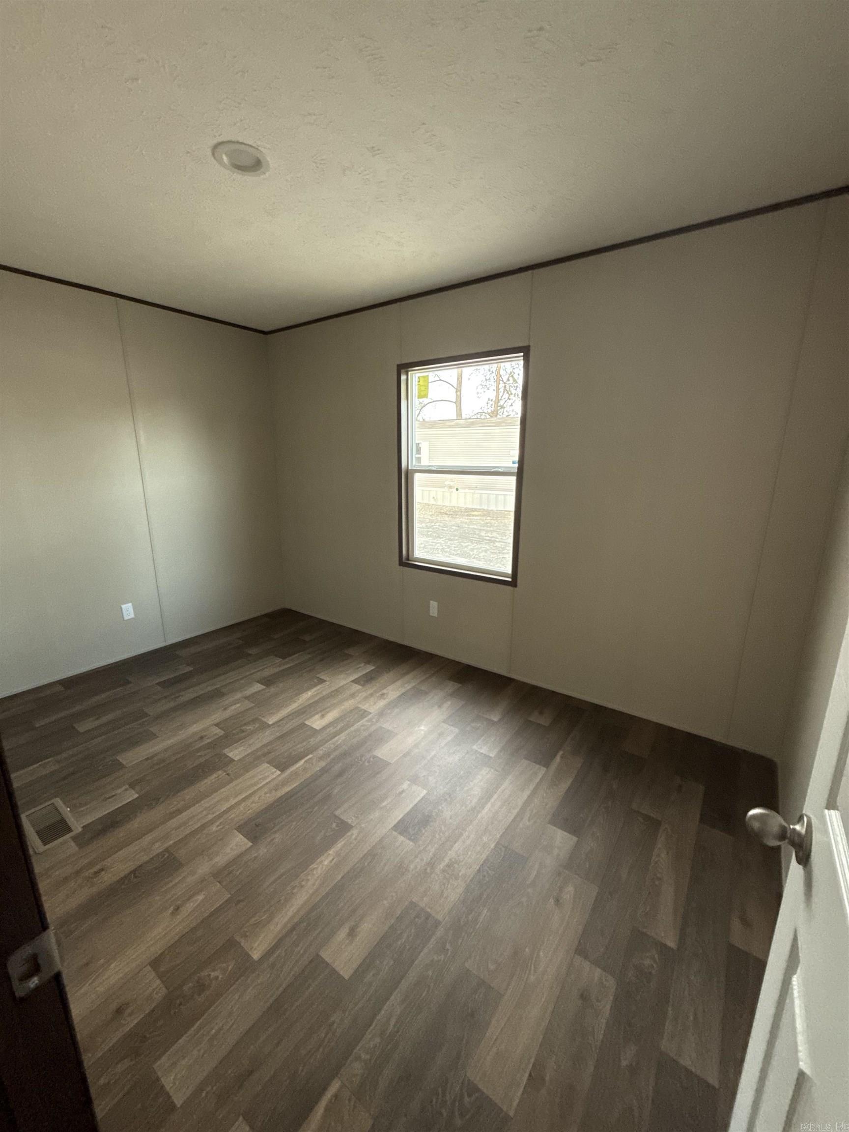 10204 Bamboo Lane Property Photo 4