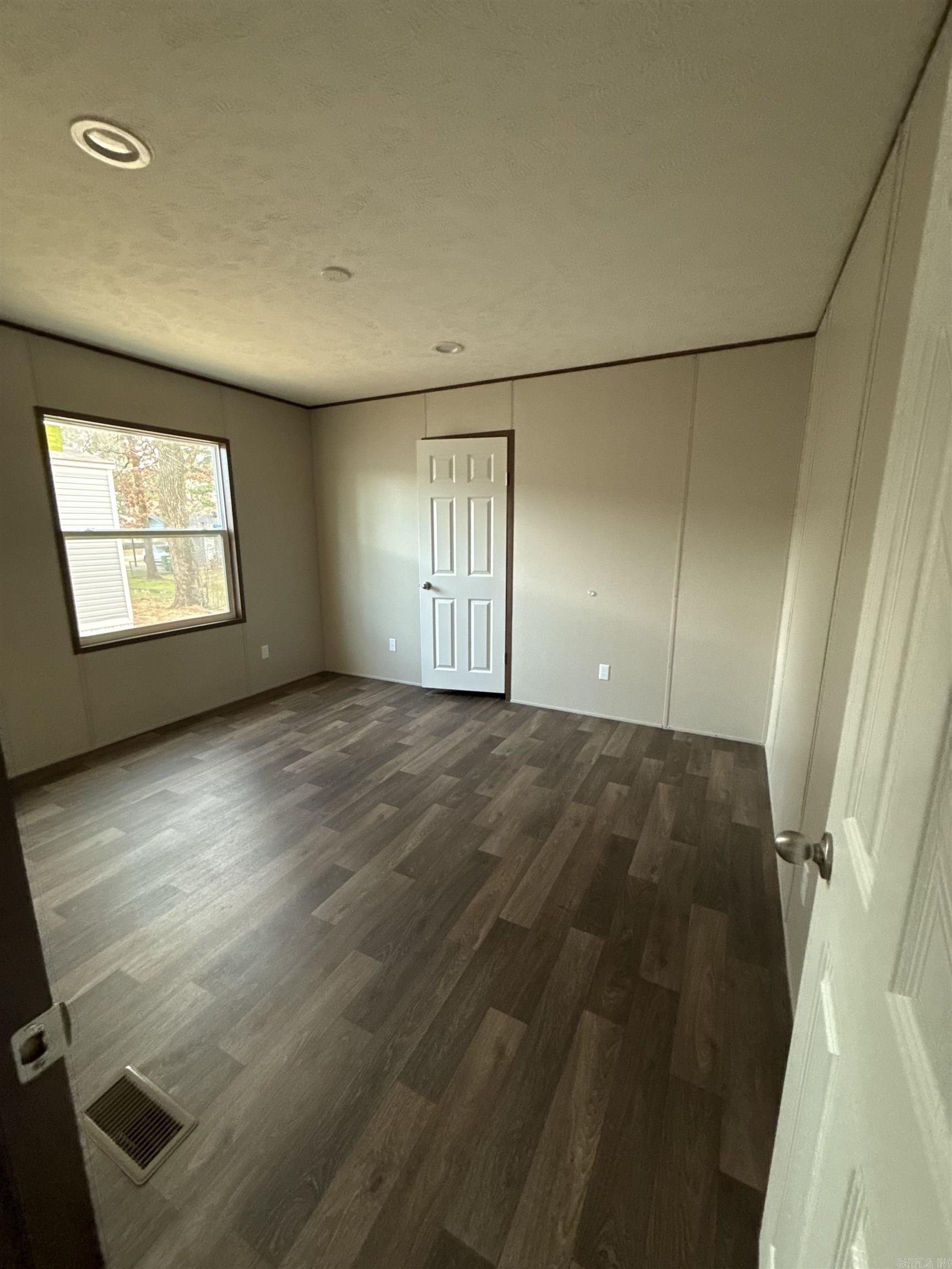 10204 Bamboo Lane Property Photo 6