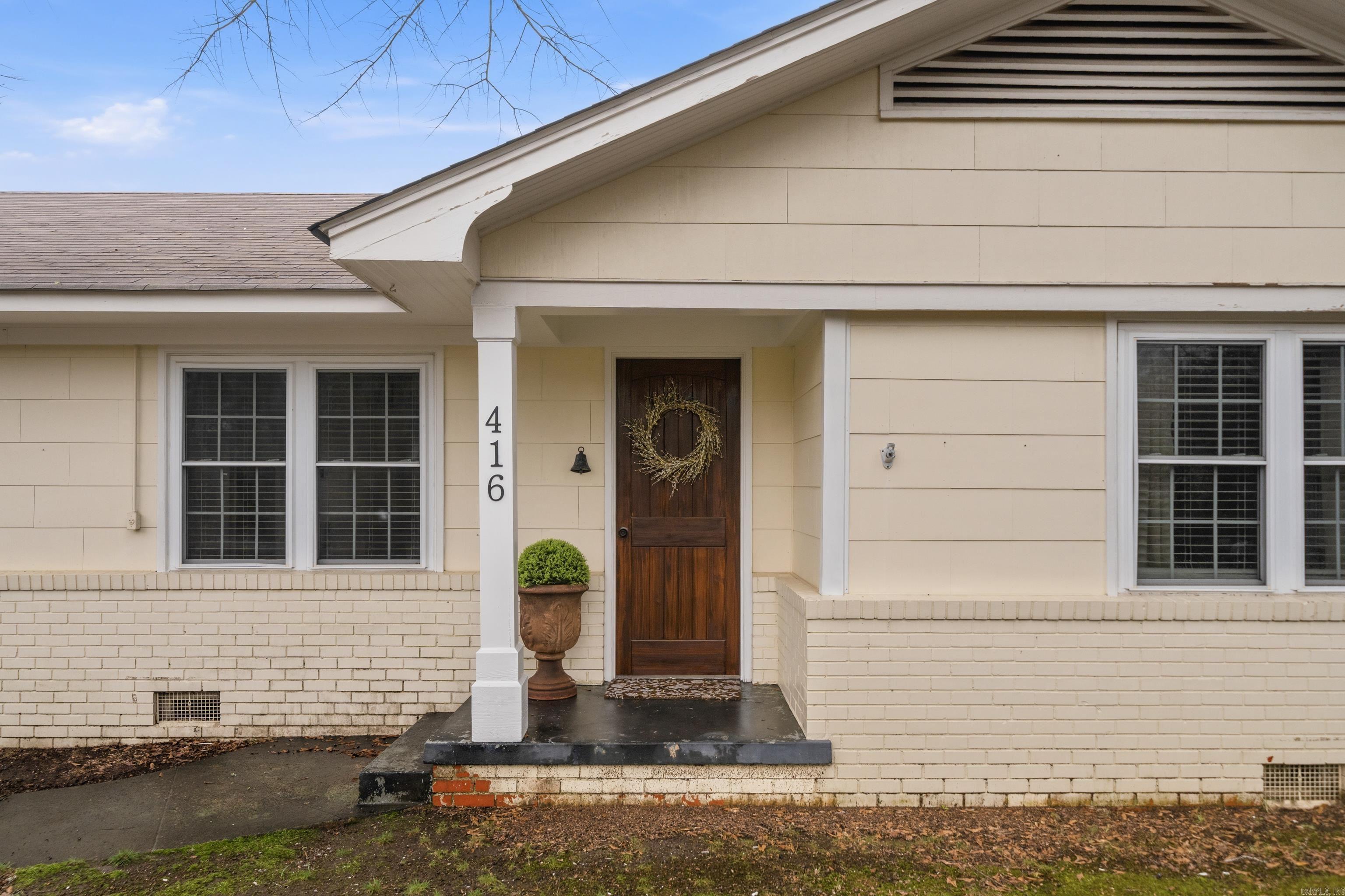 416 Ridgeway Street Property Photo 1