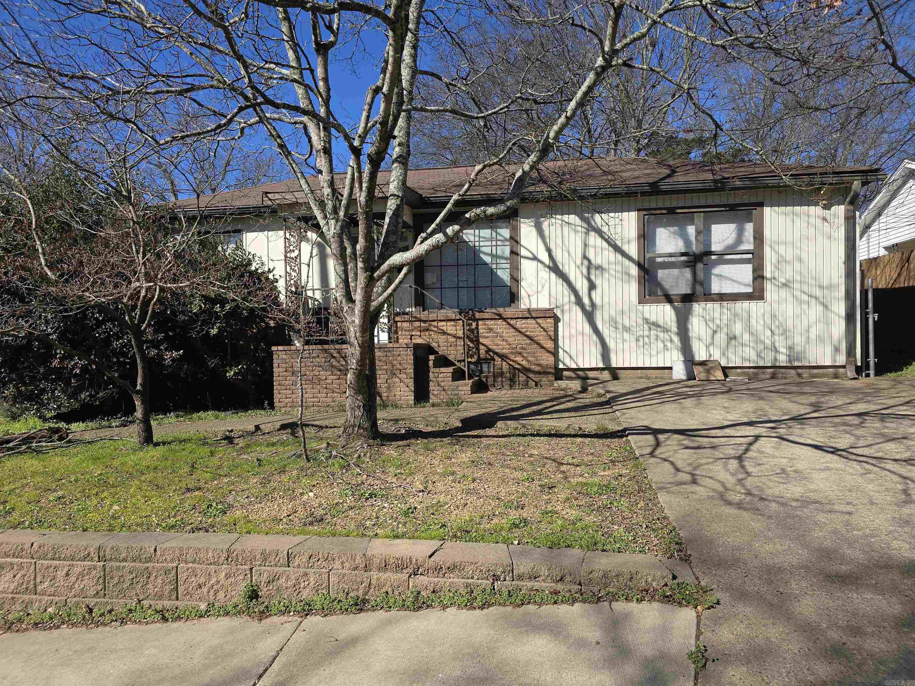 426 Main Property Photo 1