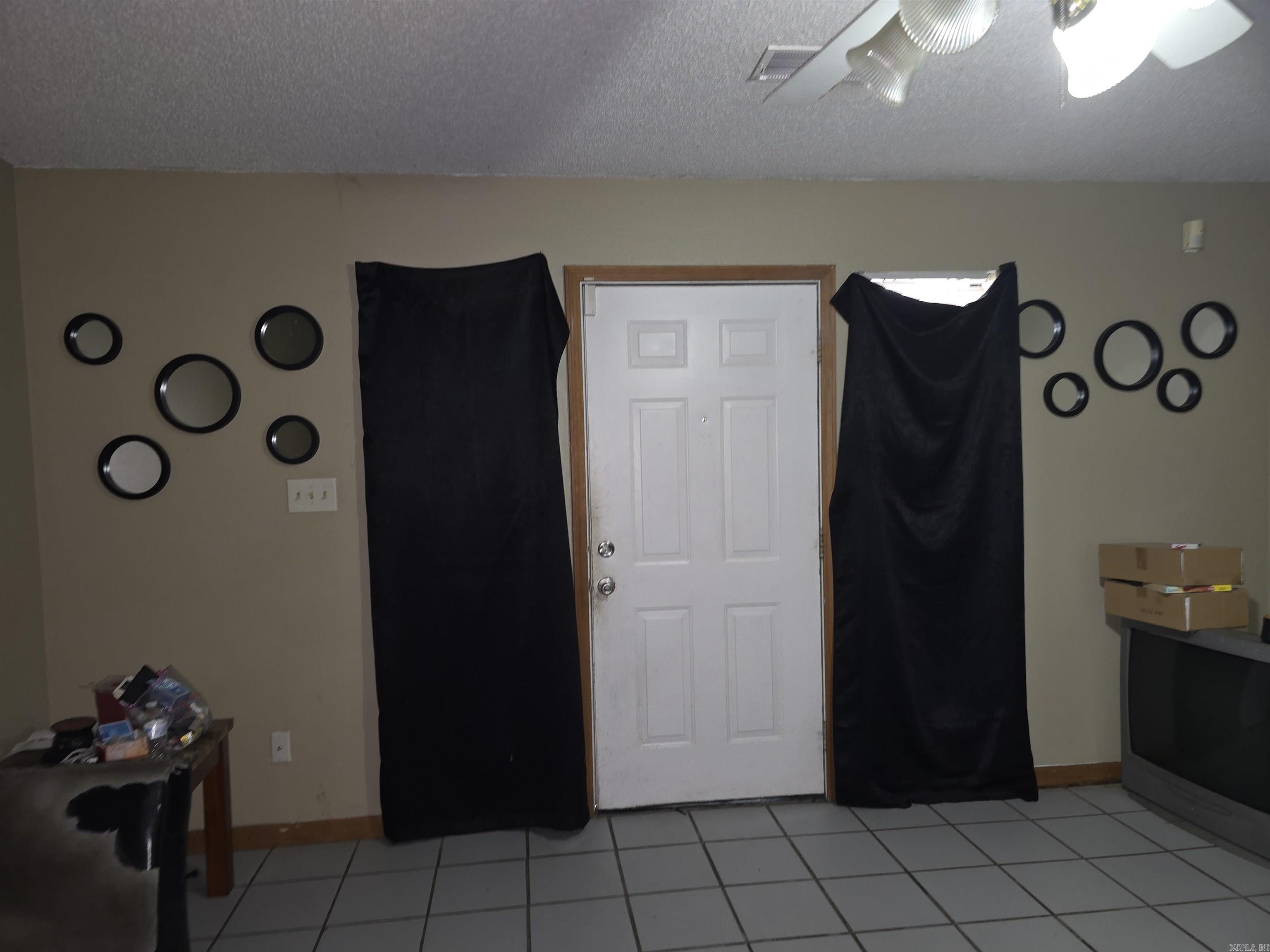 27 Edgehill Cove Property Photo 2