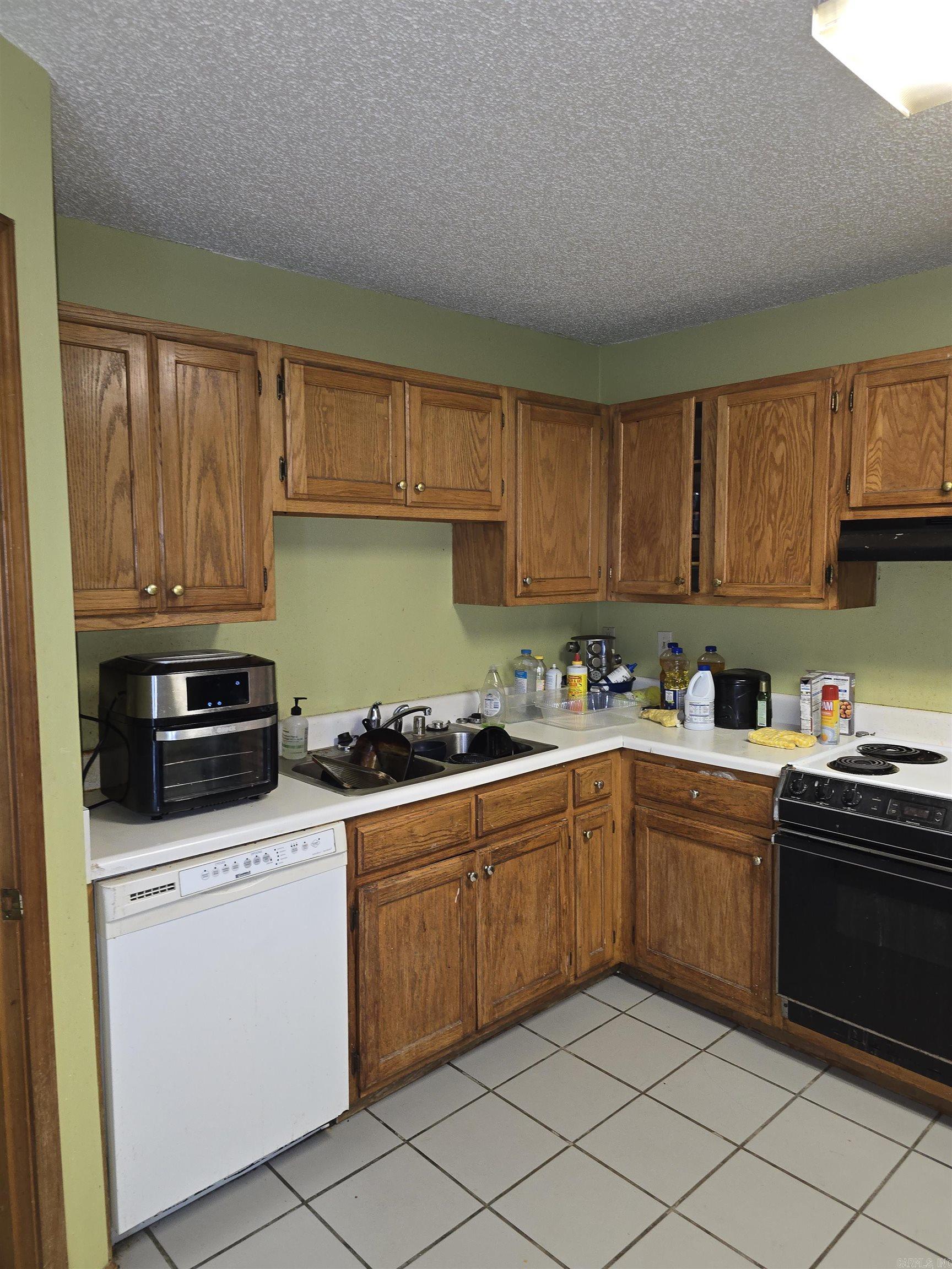 27 Edgehill Cove Property Photo 7