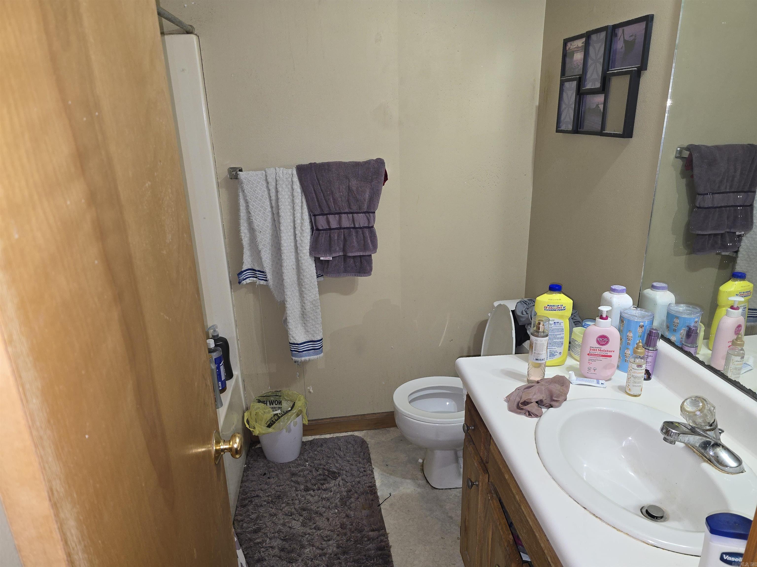 27 Edgehill Cove Property Photo 11