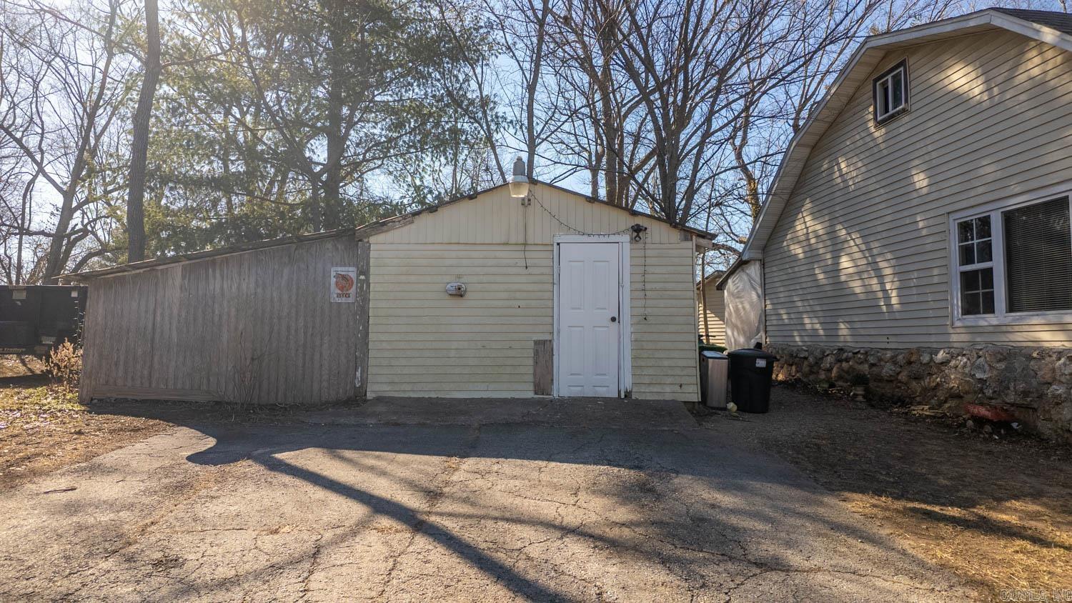 100 E Adams Street Property Photo 5