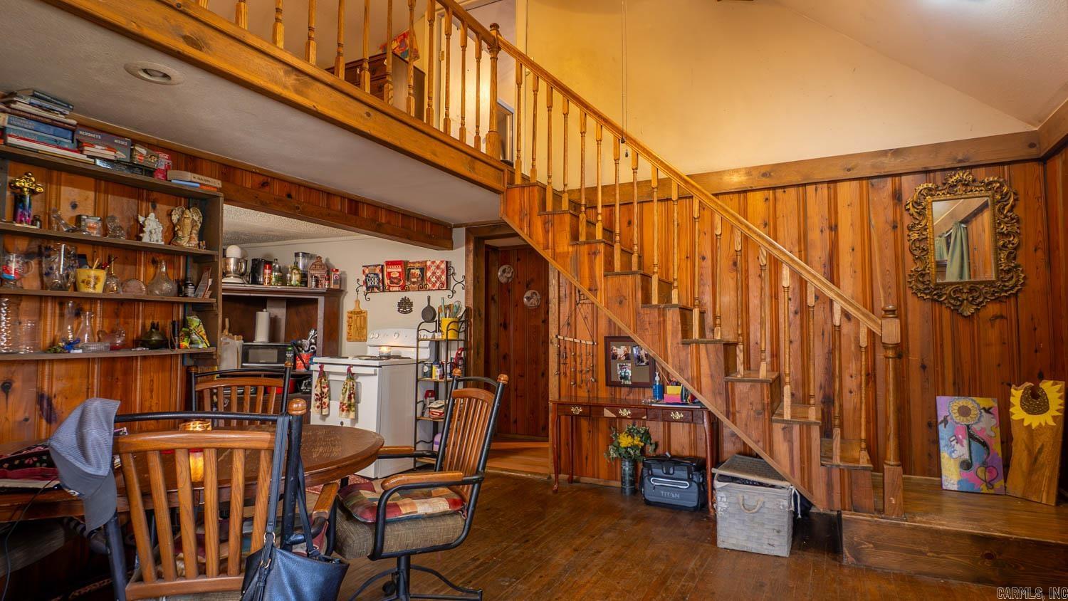 100 E Adams Street Property Photo 12