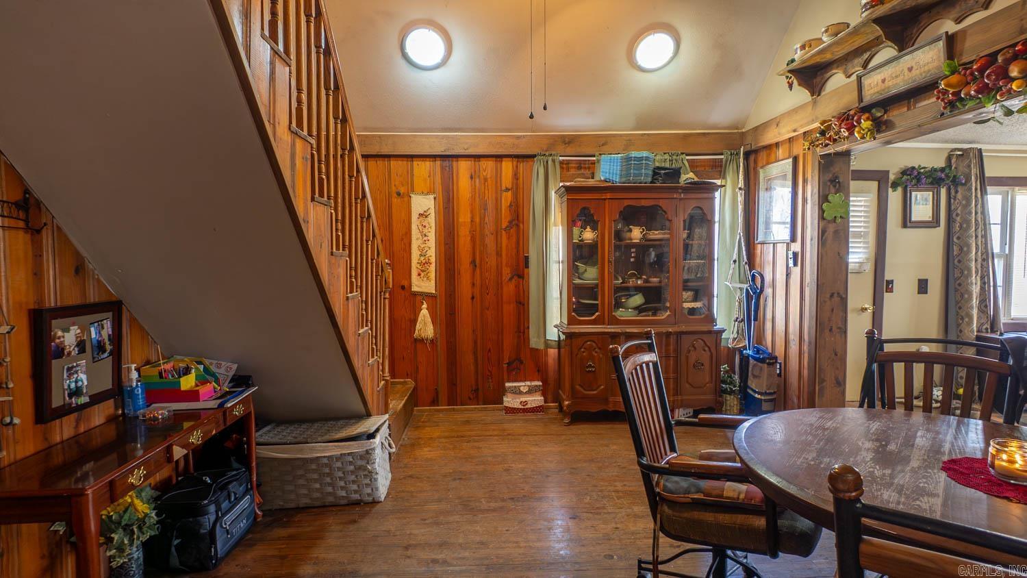 100 E Adams Street Property Photo 42