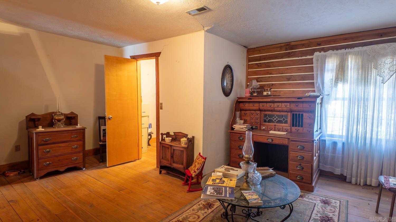 3612 Shepherd Of The Hills Expressway Property Photo 17