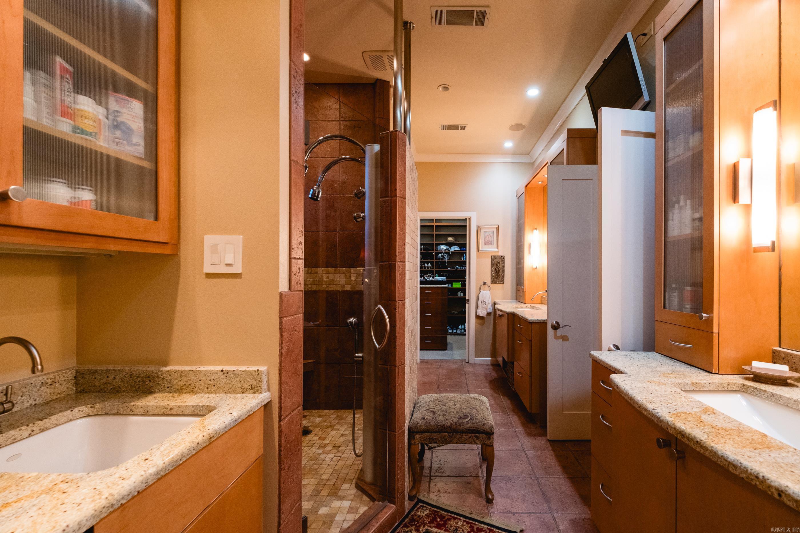 54 Carmel Drive Property Photo 25