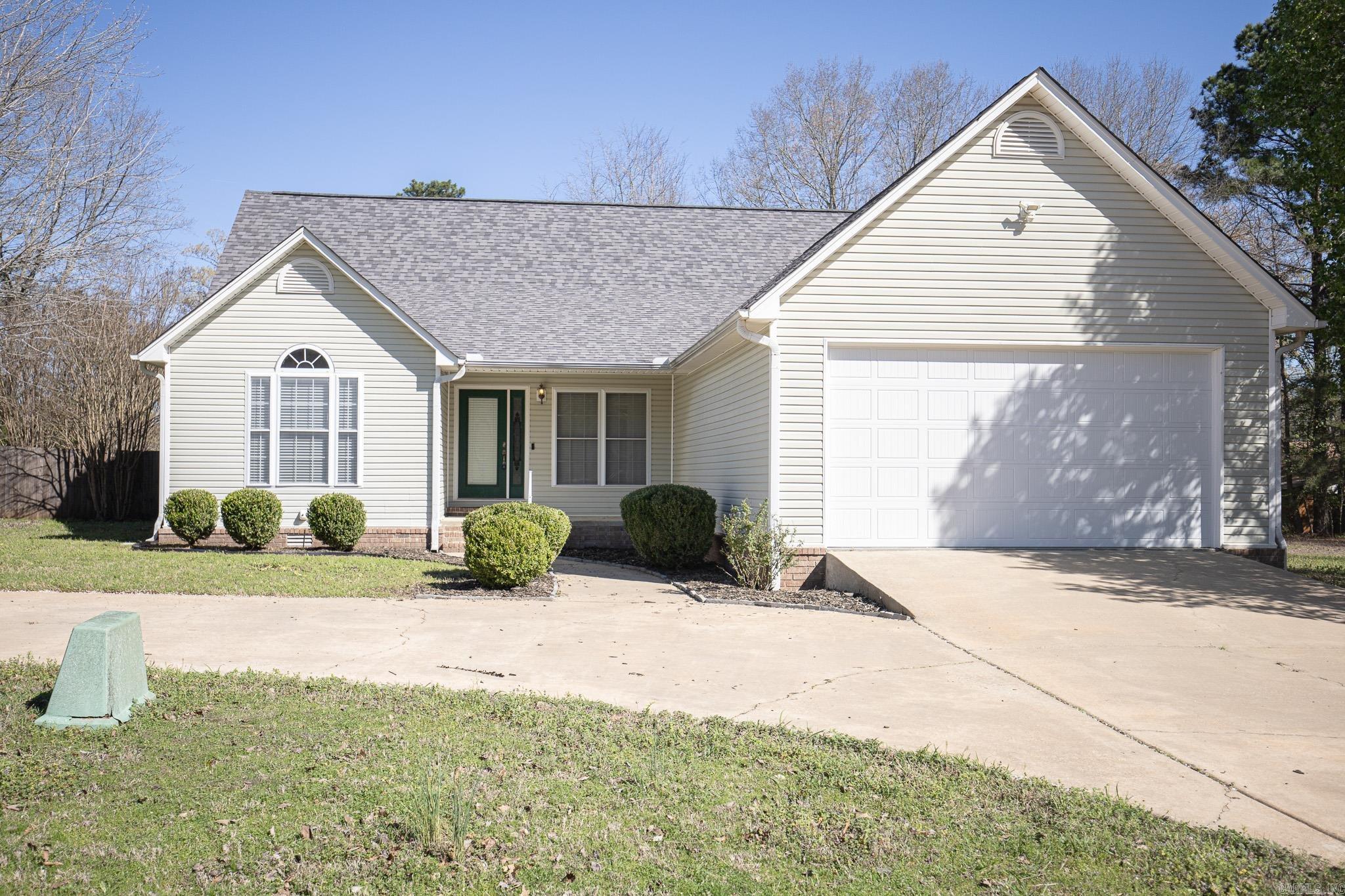 7 Christen Ln Property Photo 1