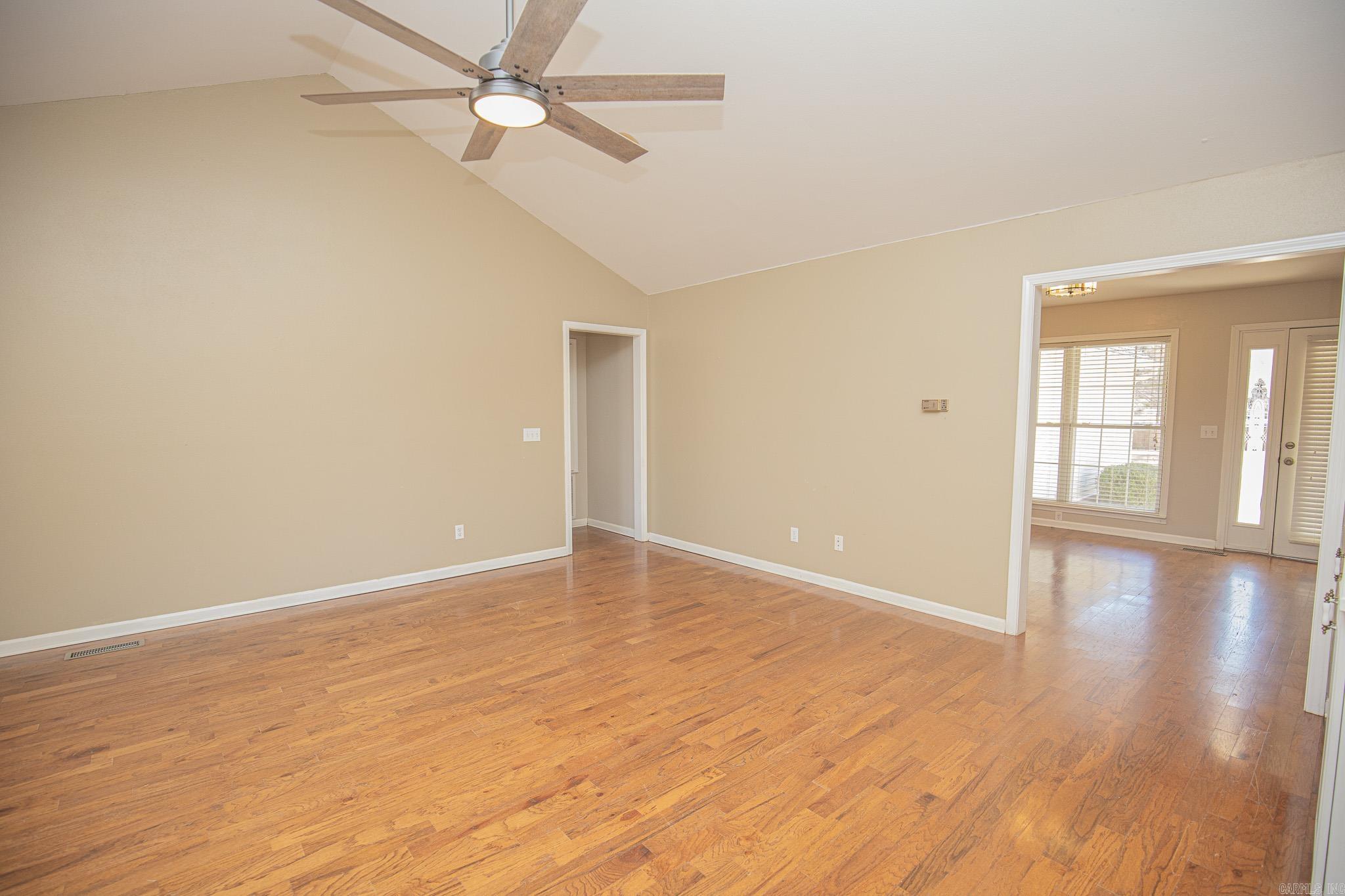 7 Christen Ln Property Photo 5