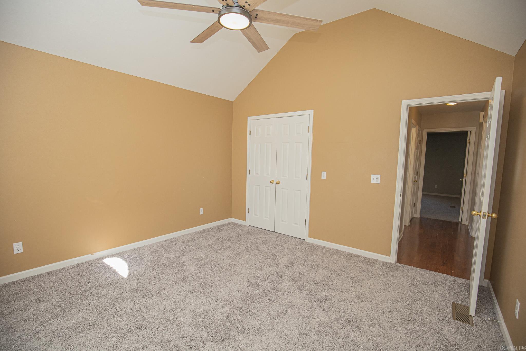 7 Christen Ln Property Photo 19