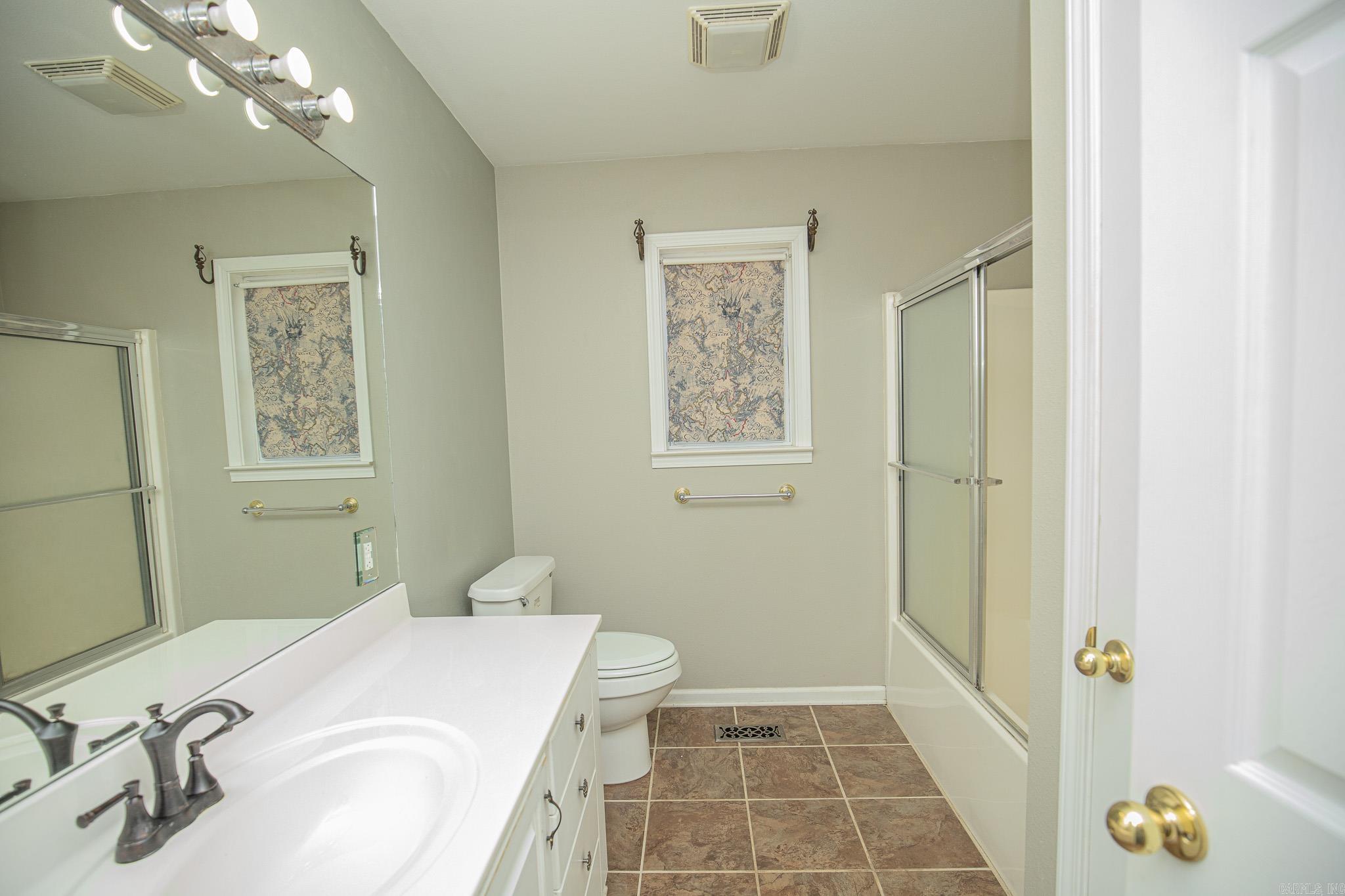 7 Christen Ln Property Photo 21