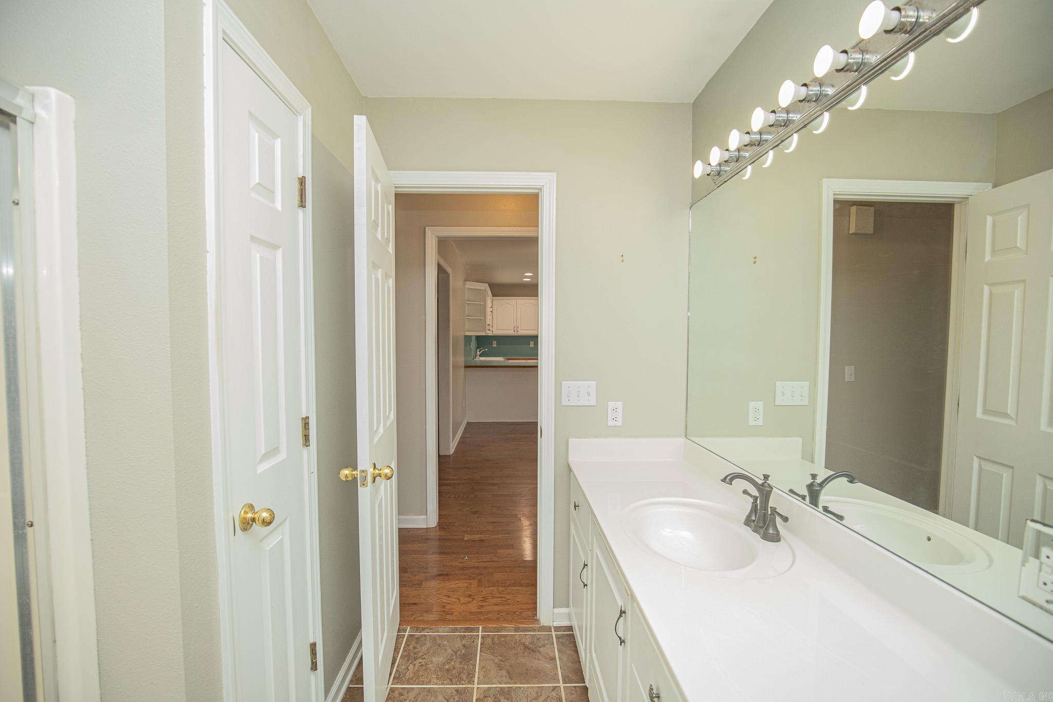7 Christen Ln Property Photo 22