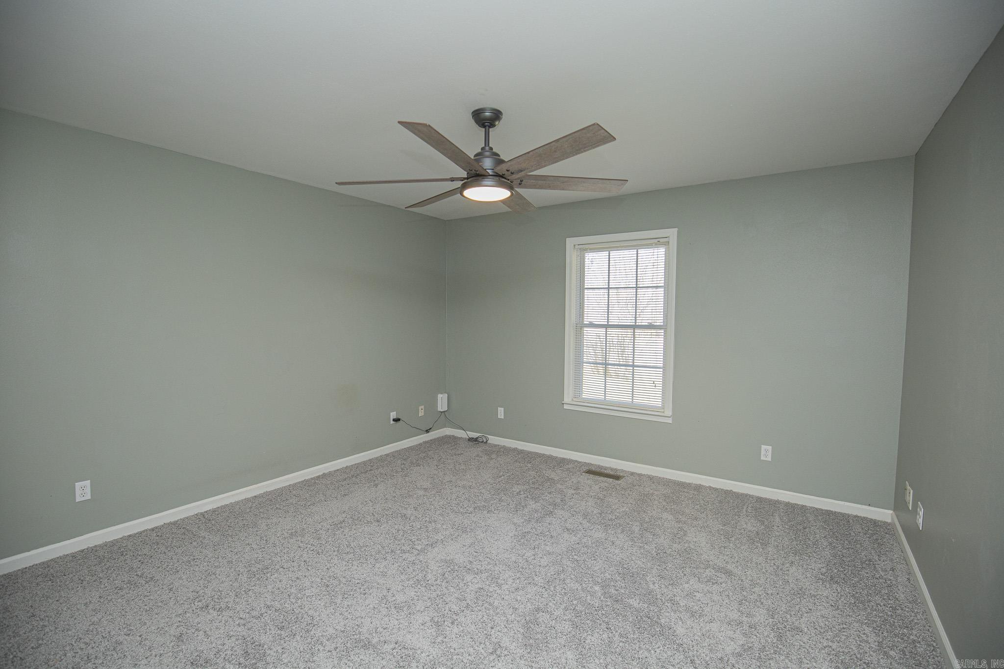 7 Christen Ln Property Photo 23