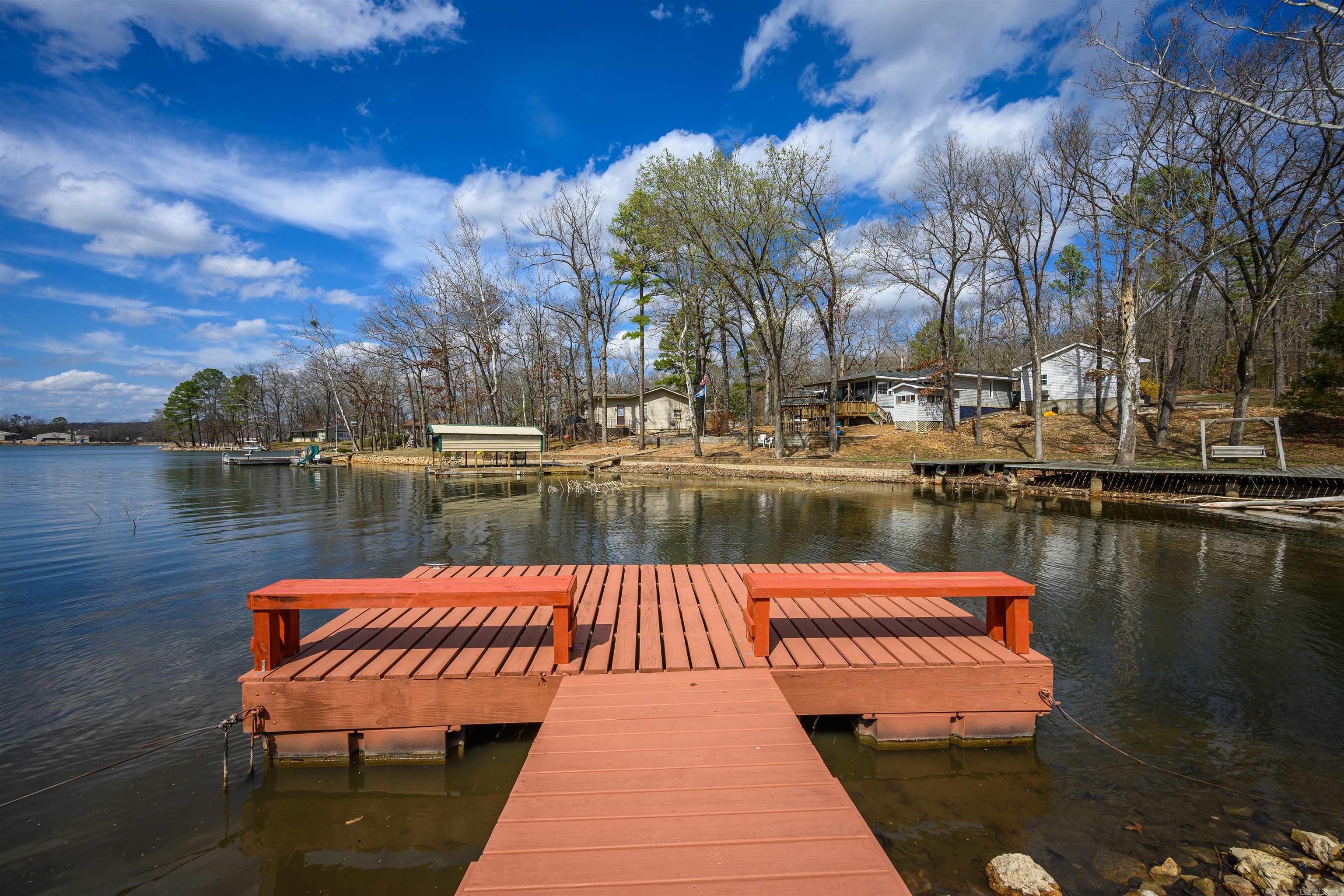 152 E Lakeshore Drive Property Photo 6
