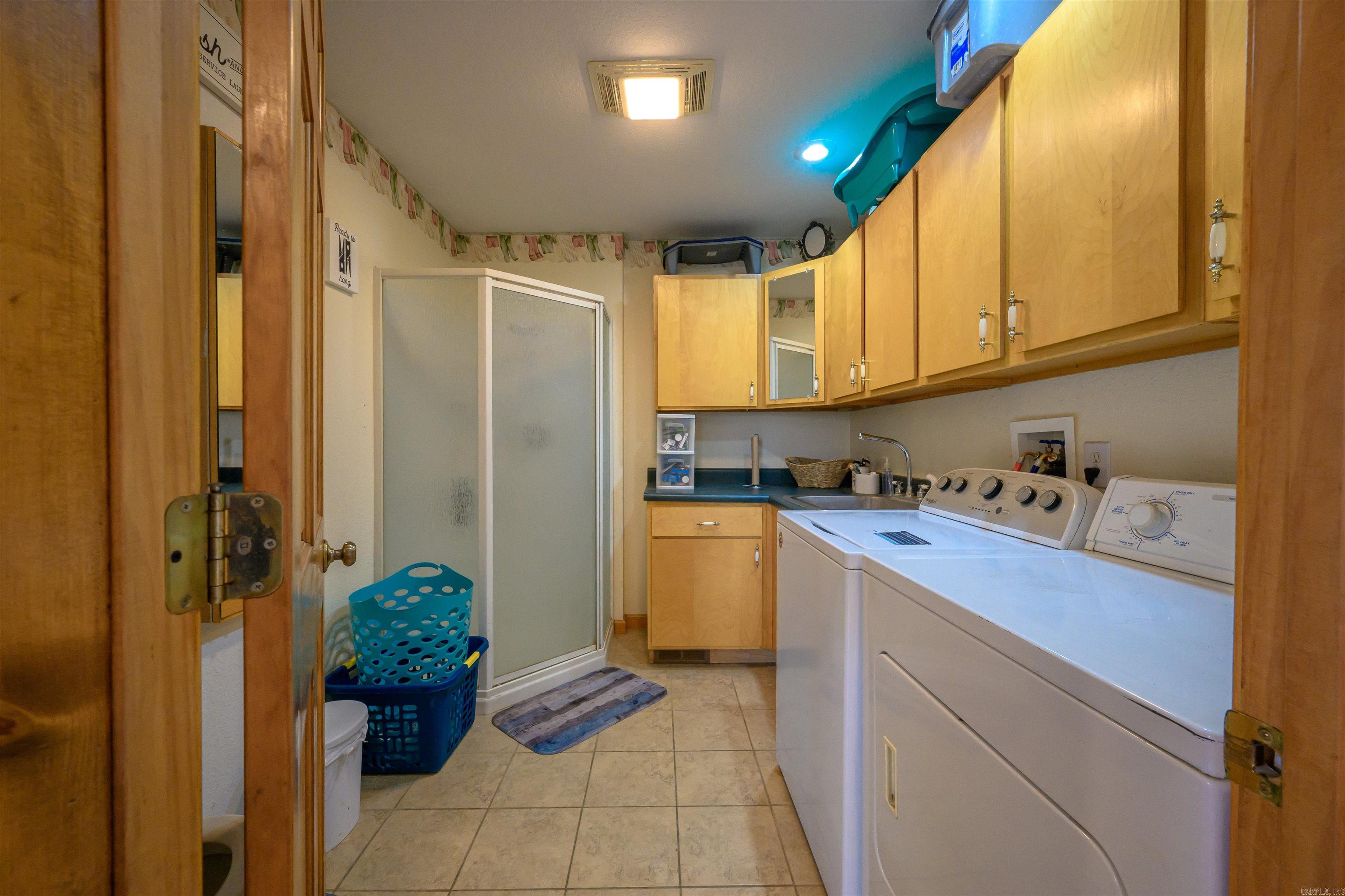 152 E Lakeshore Drive Property Photo 19