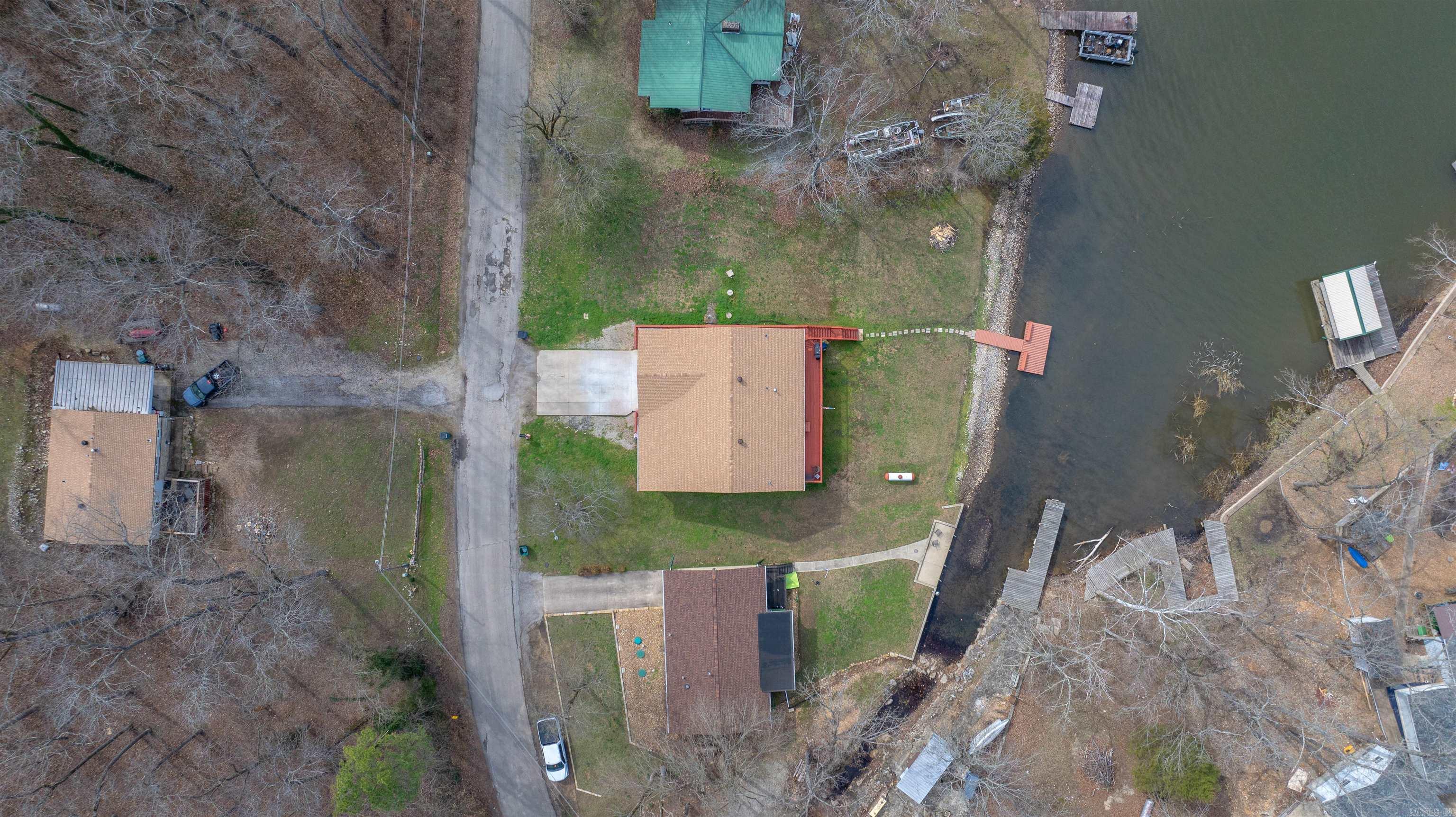 152 E Lakeshore Drive Property Photo 31