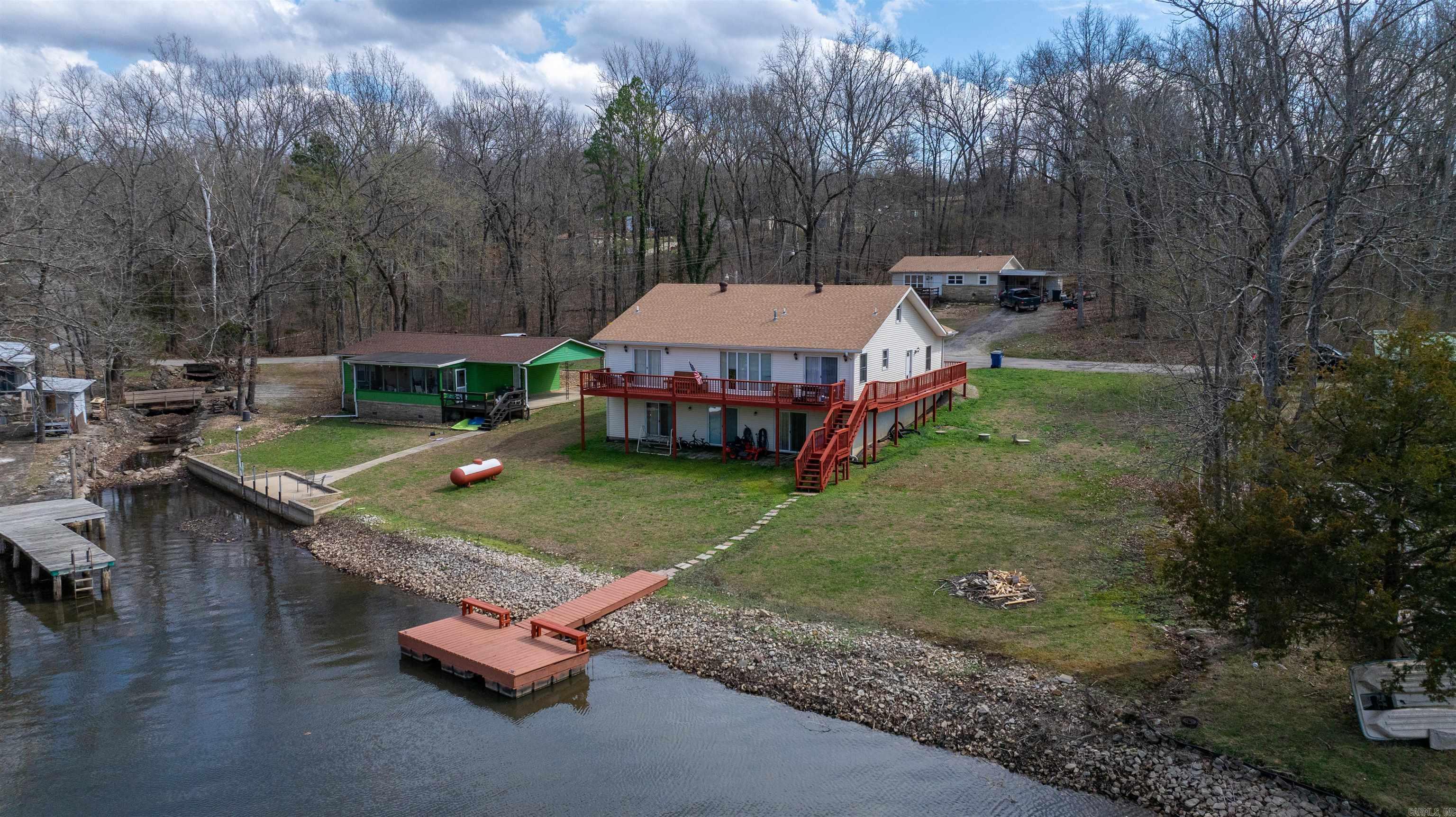 152 E Lakeshore Drive Property Photo 34