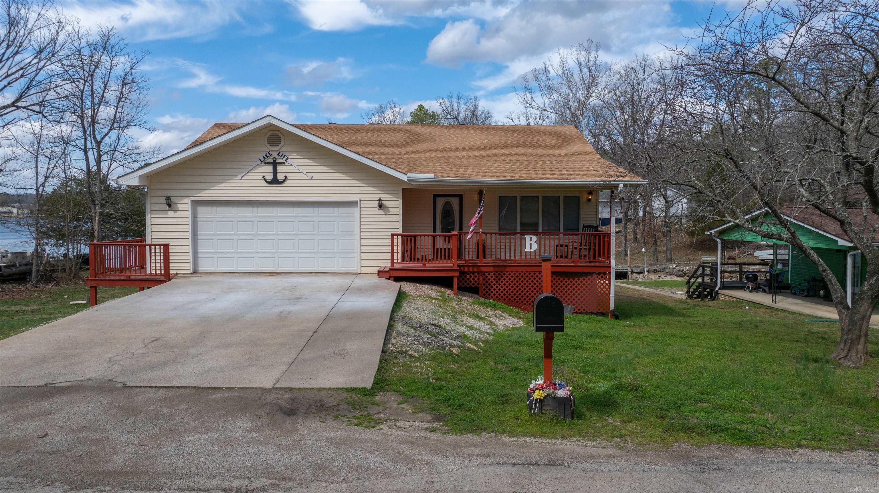 152 E Lakeshore Drive Property Photo 35