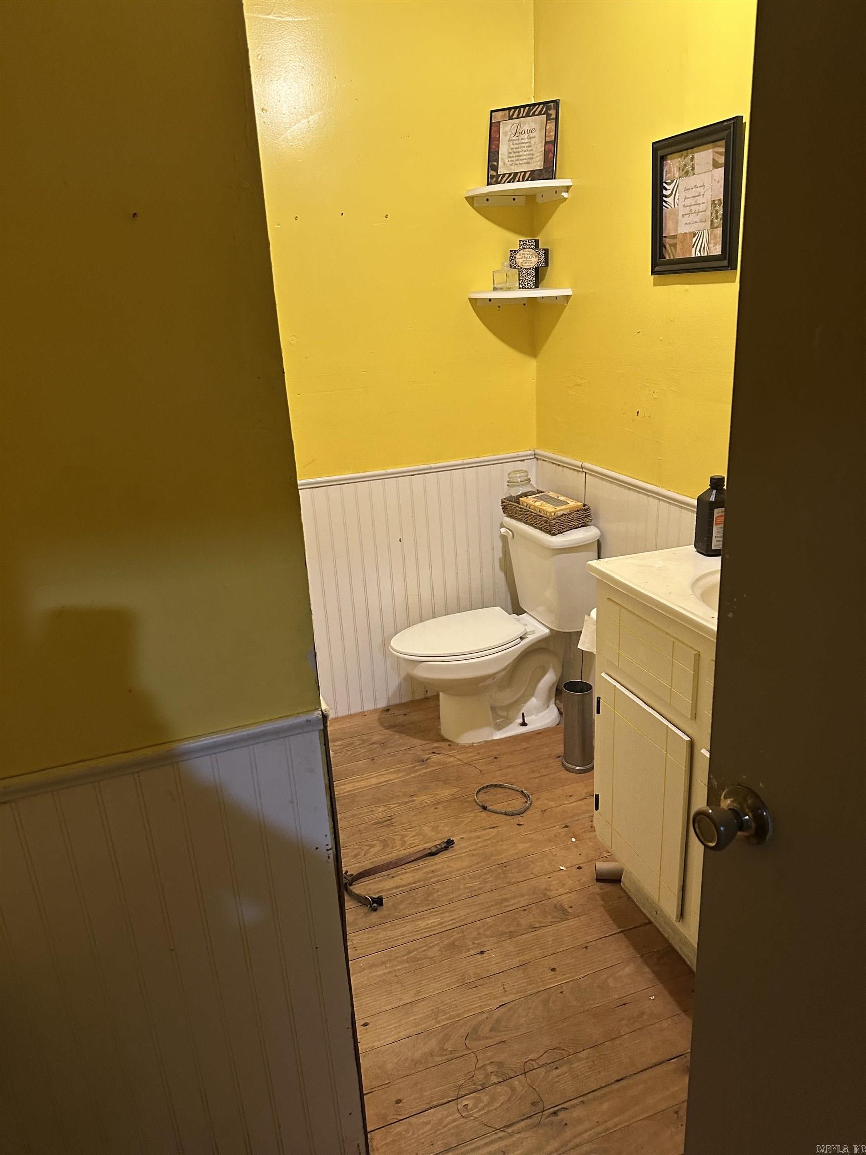611 Warren Property Photo 10