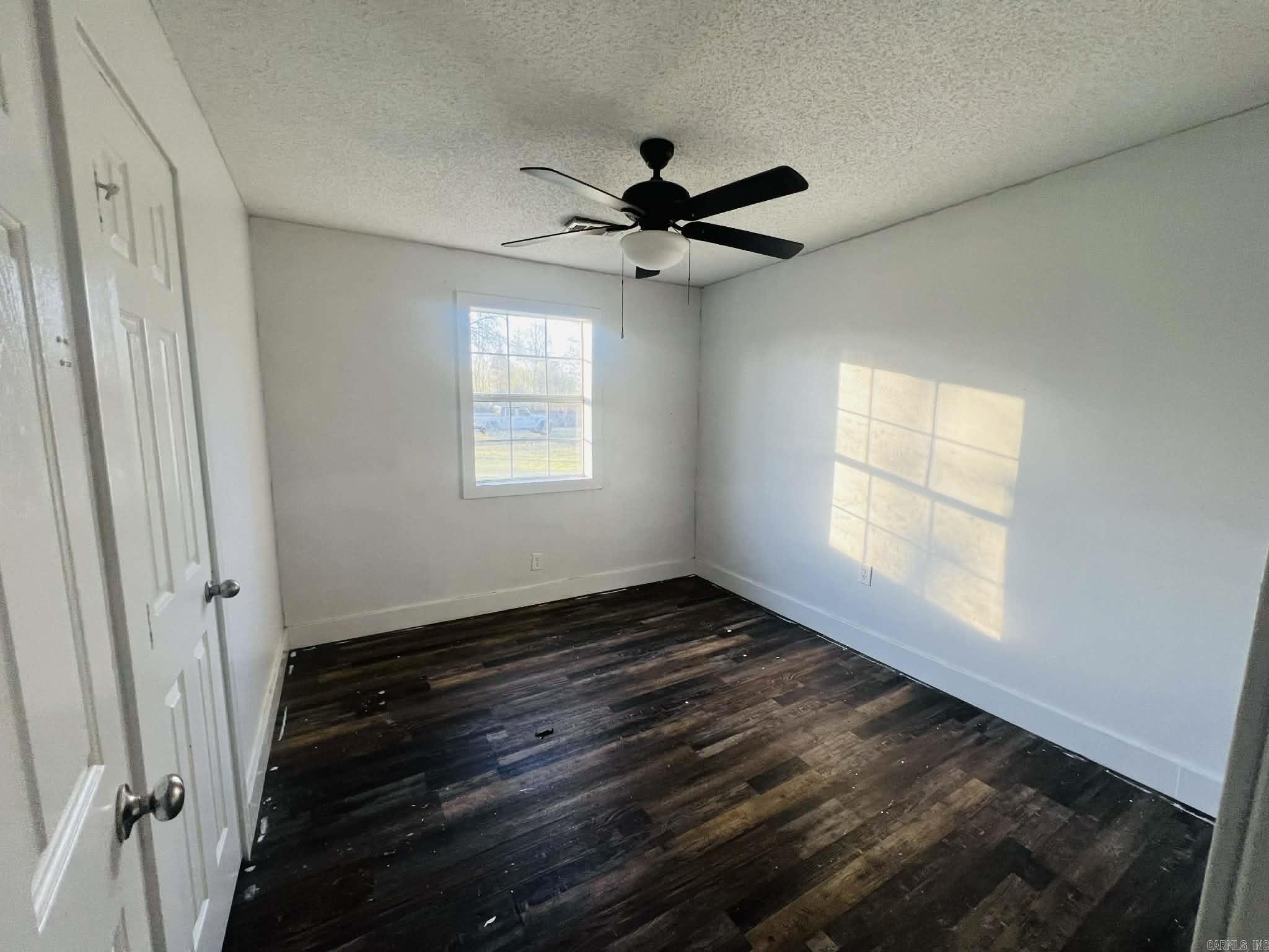 723 E Center Street Property Photo 15