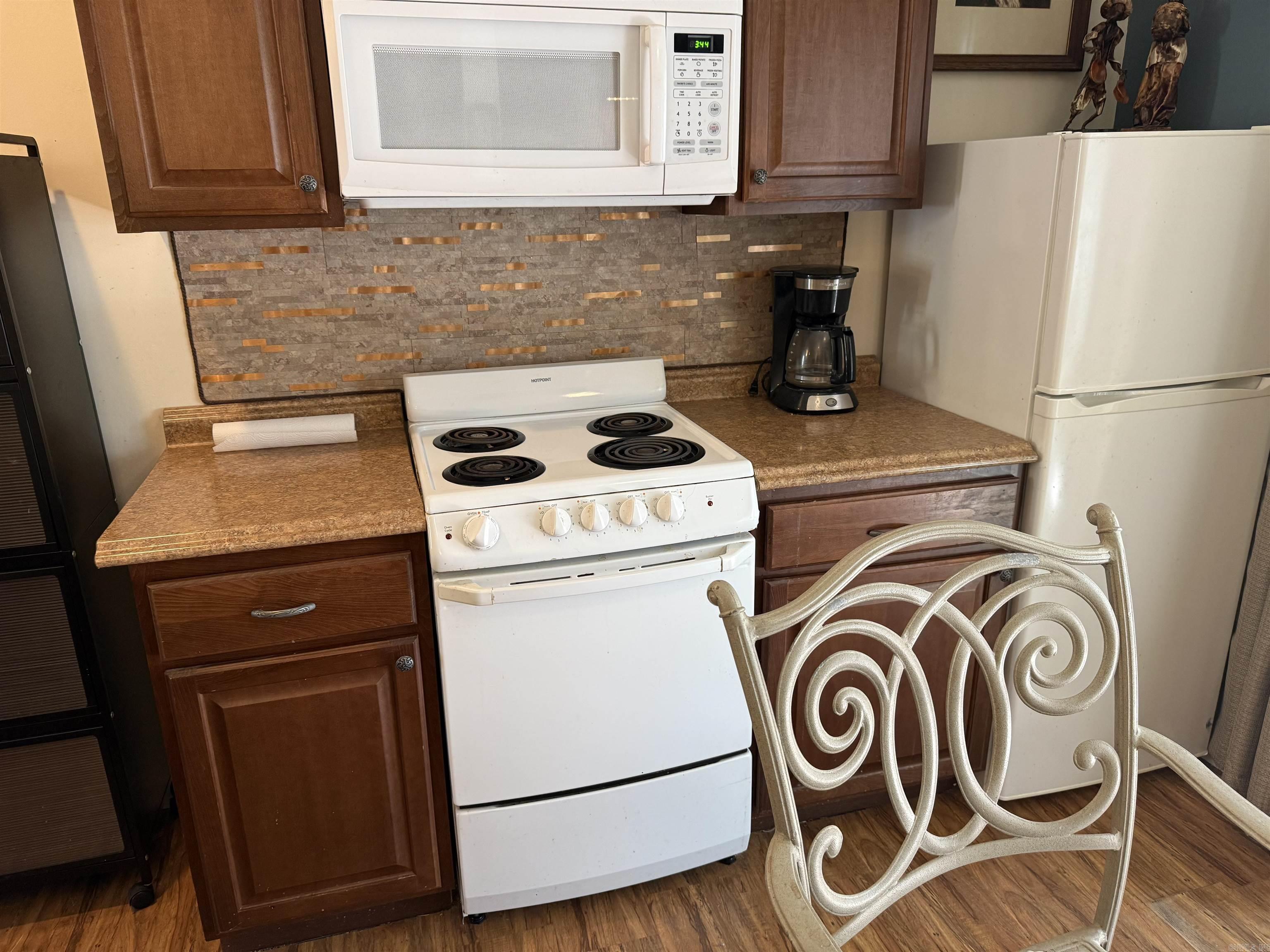 3006 Summerhill Place Property Photo 12