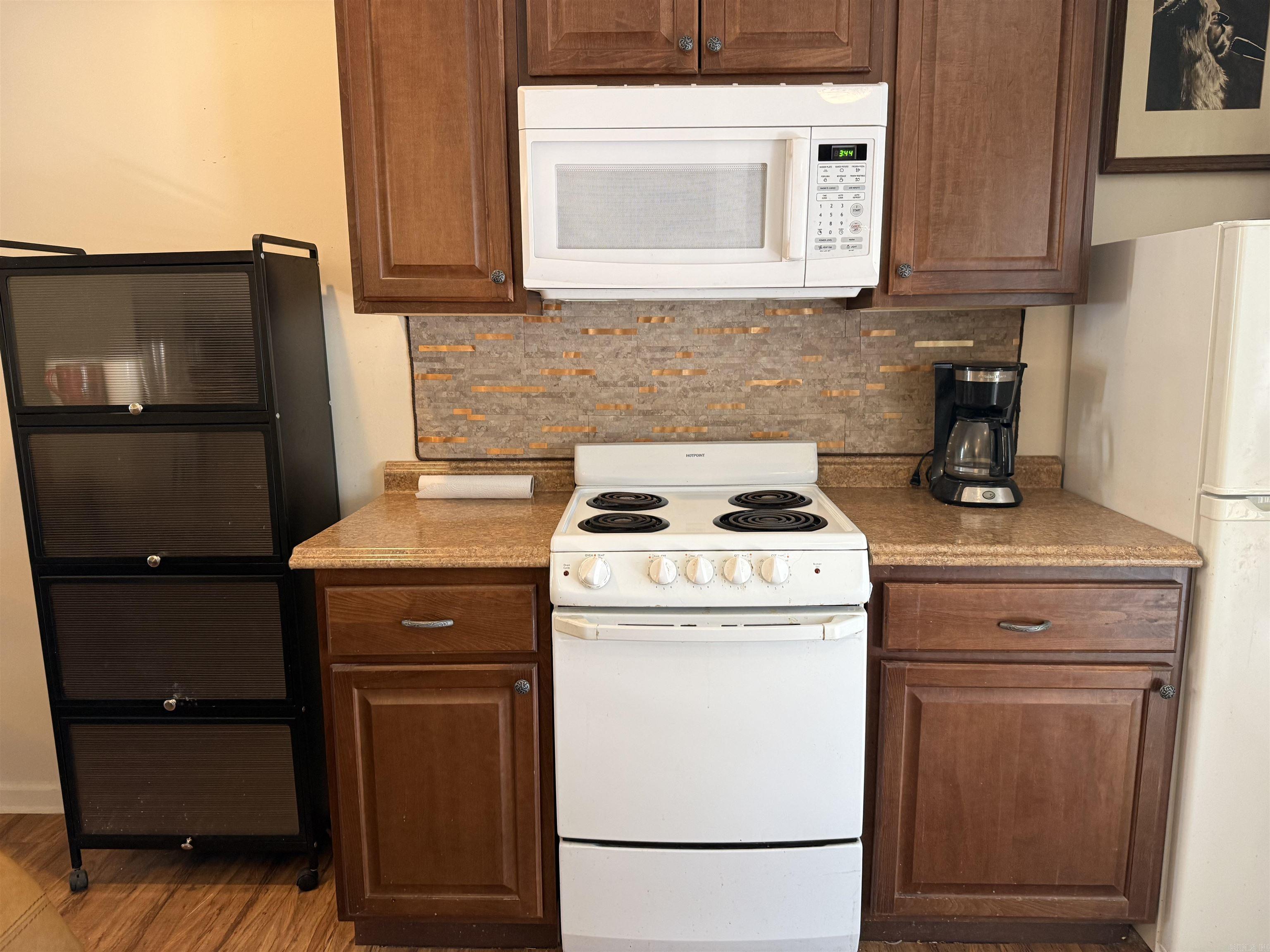 3006 Summerhill Place Property Photo 14