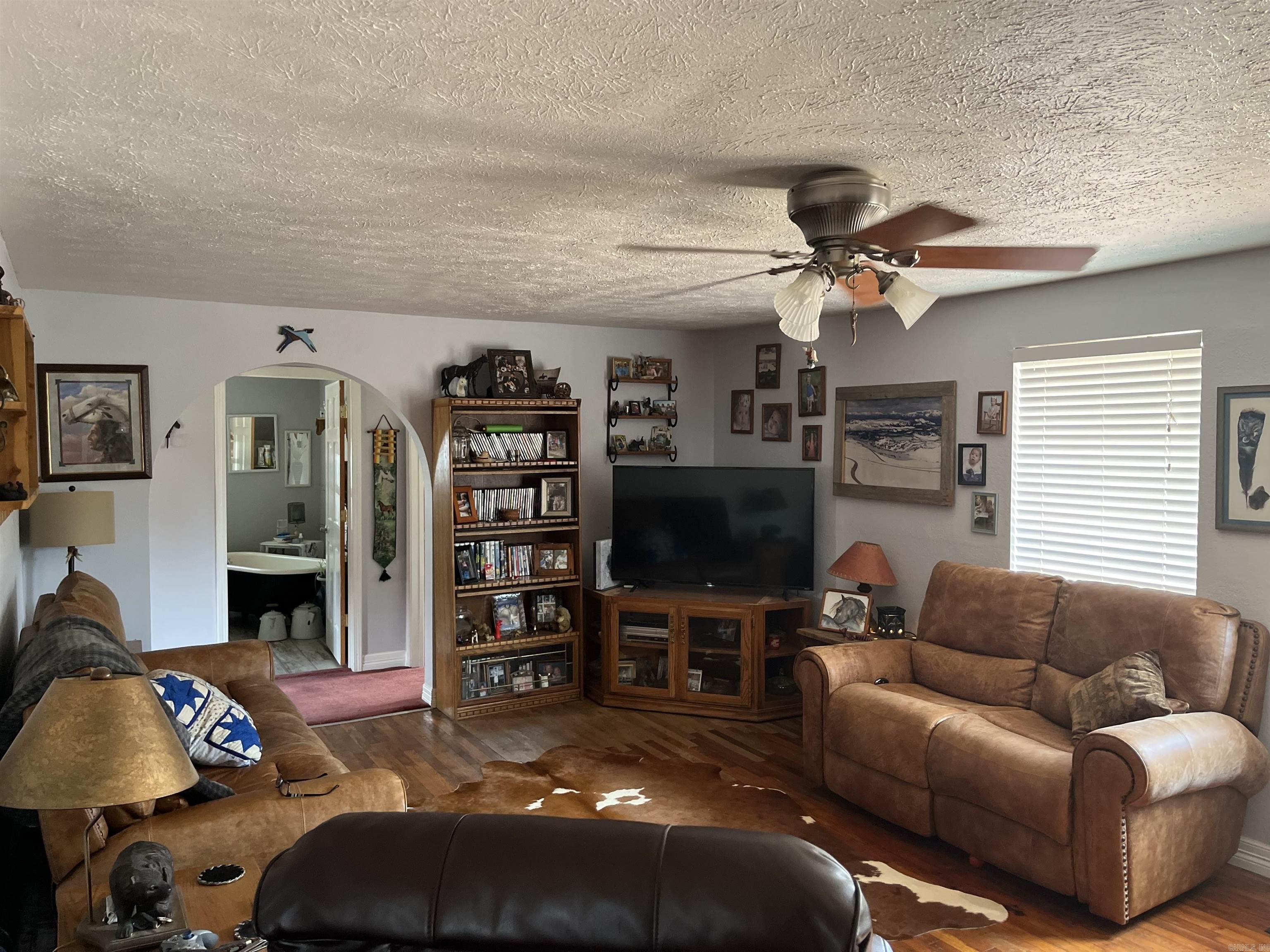 2314 Little Red River Road Property Photo 4