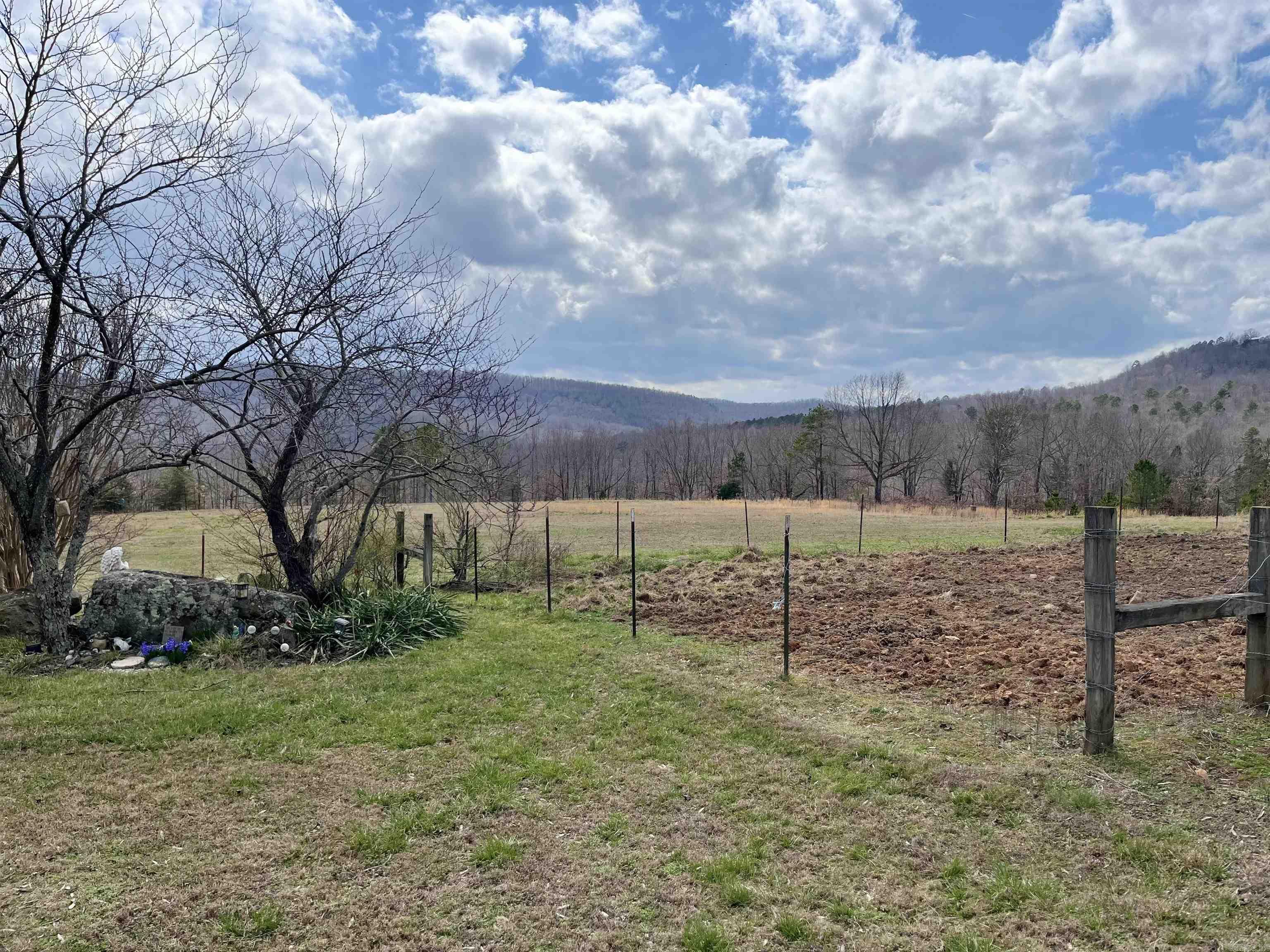 2314 Little Red River Road Property Photo 17