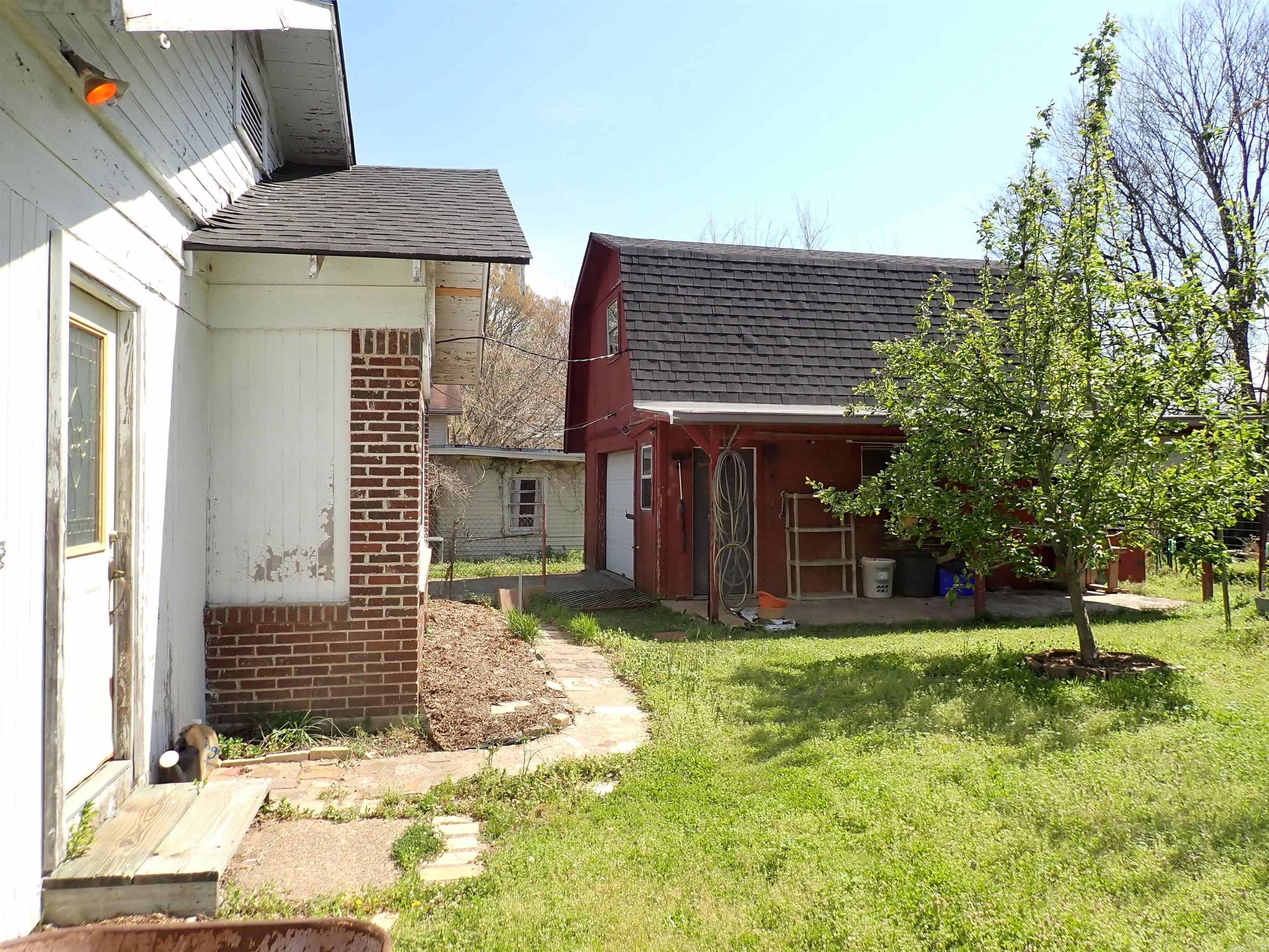 1309 Center Street Property Photo 7