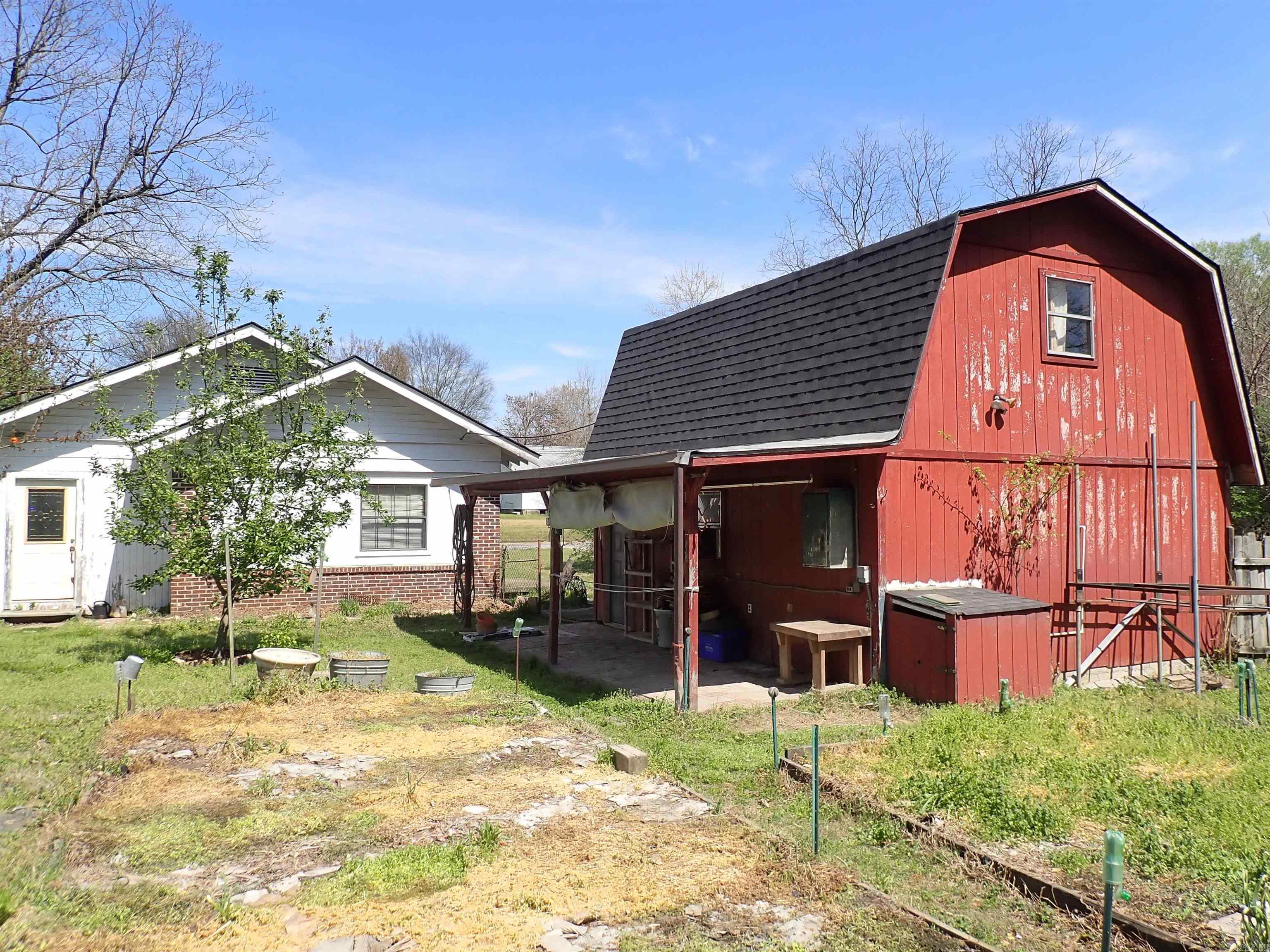 1309 Center Street Property Photo 14
