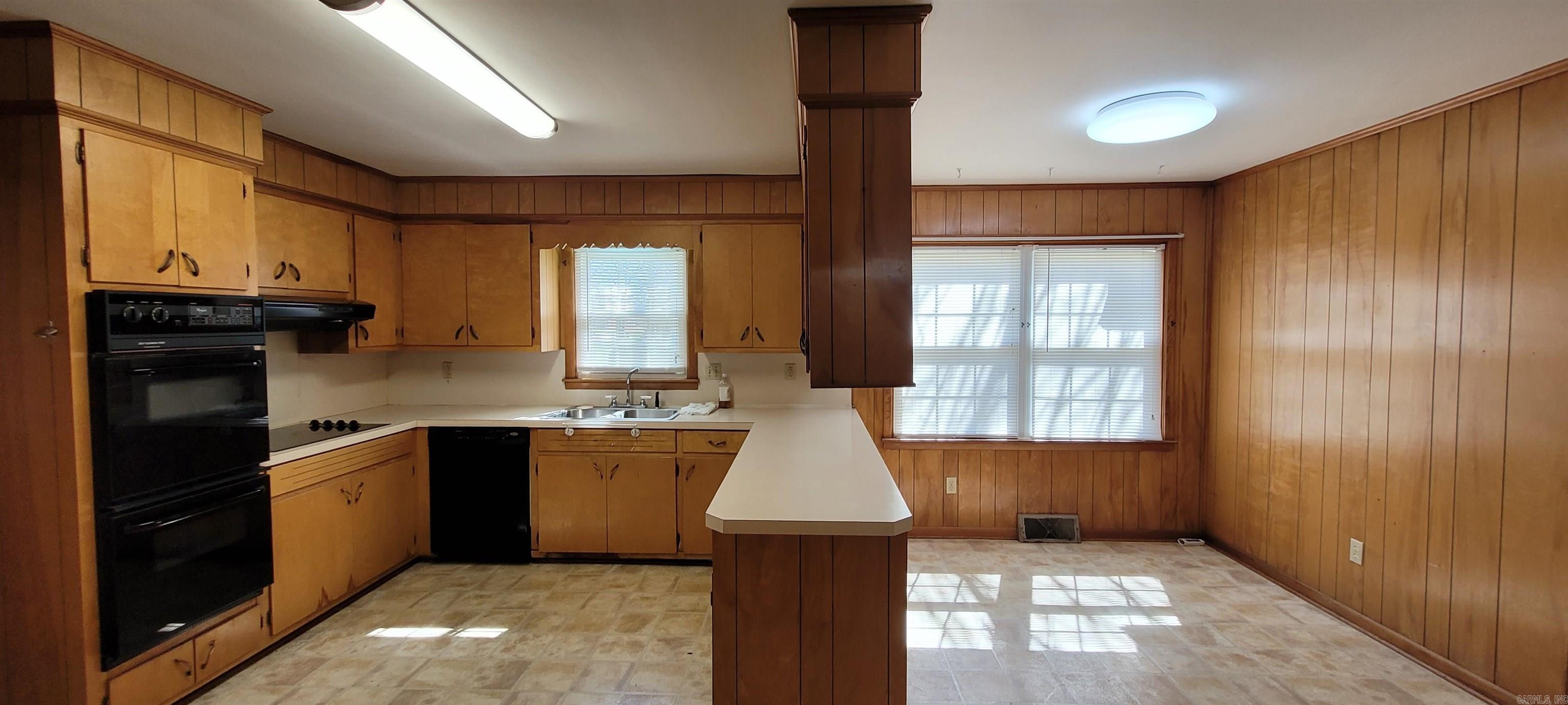 400 N Edmonds Avenue Property Photo 12