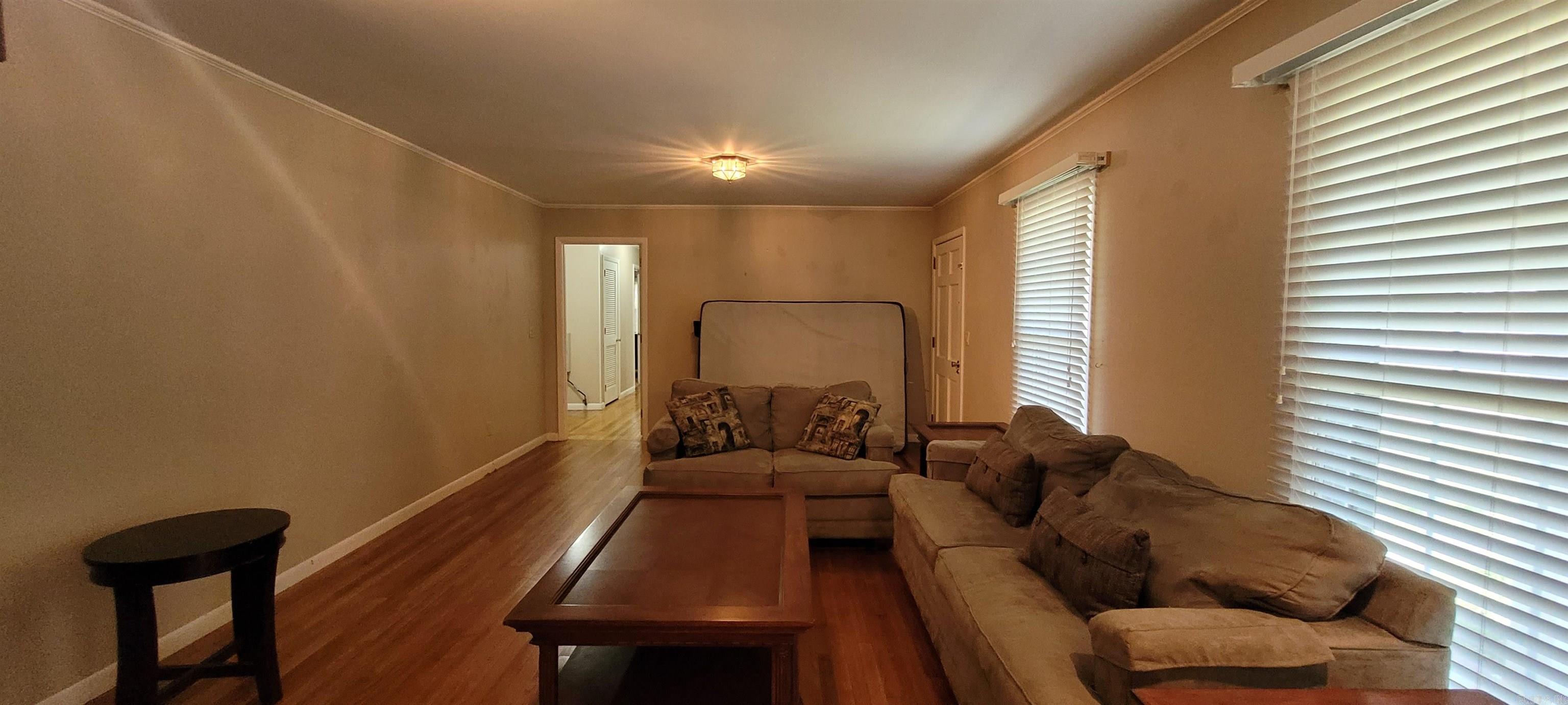 400 N Edmonds Avenue Property Photo 20