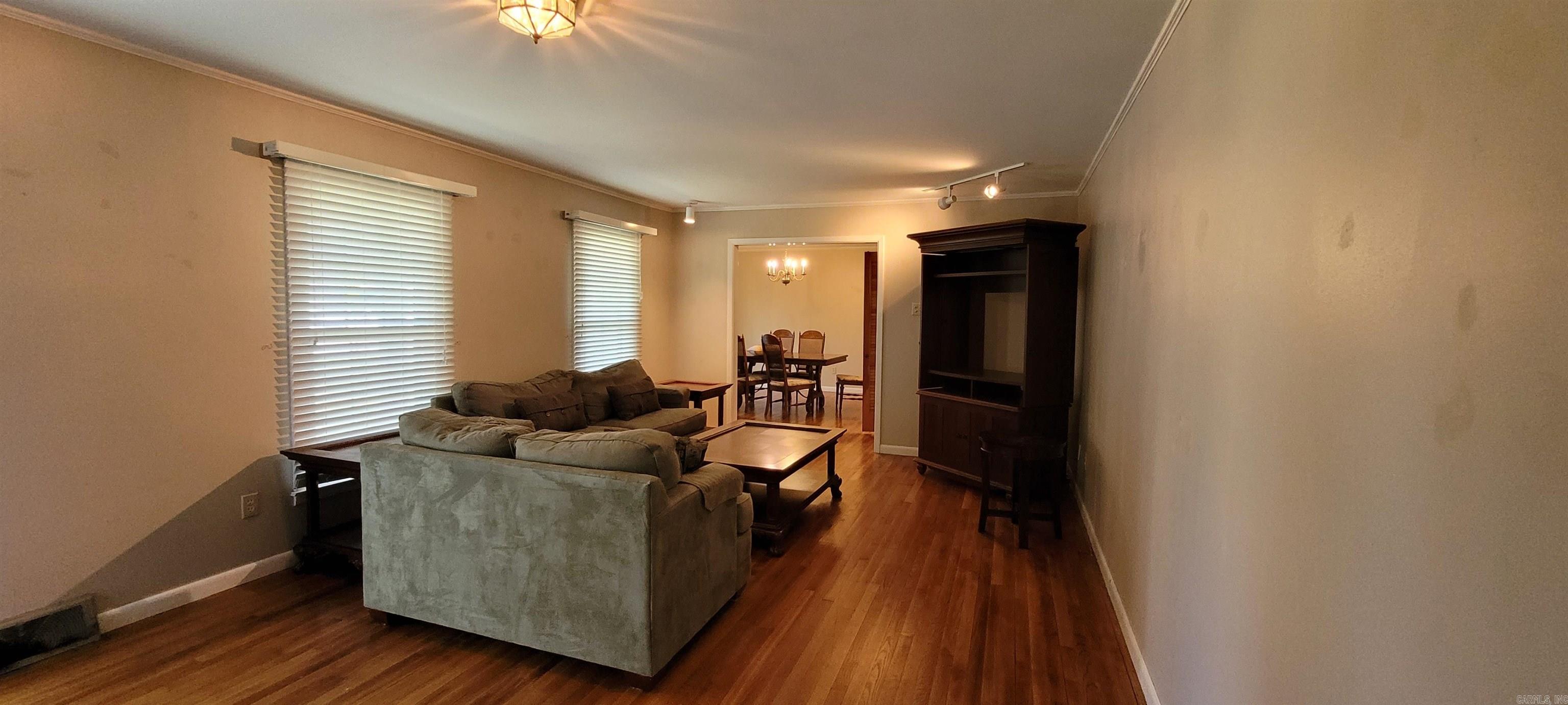 400 N Edmonds Avenue Property Photo 21