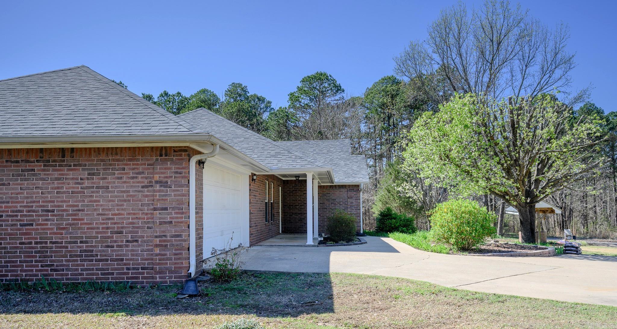 908 Orchard Avenue Property Photo 4