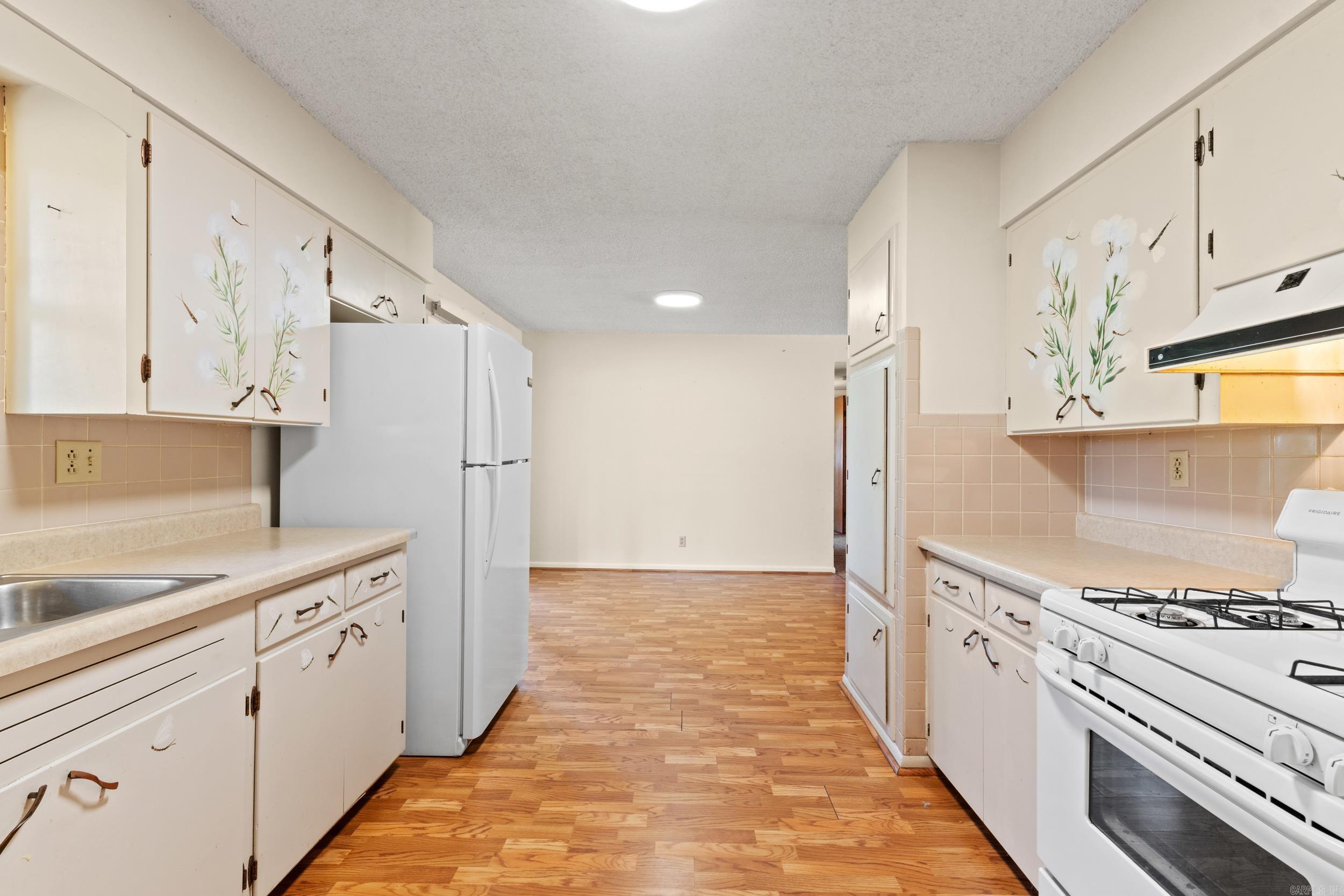 818 Locust Street Property Photo 10